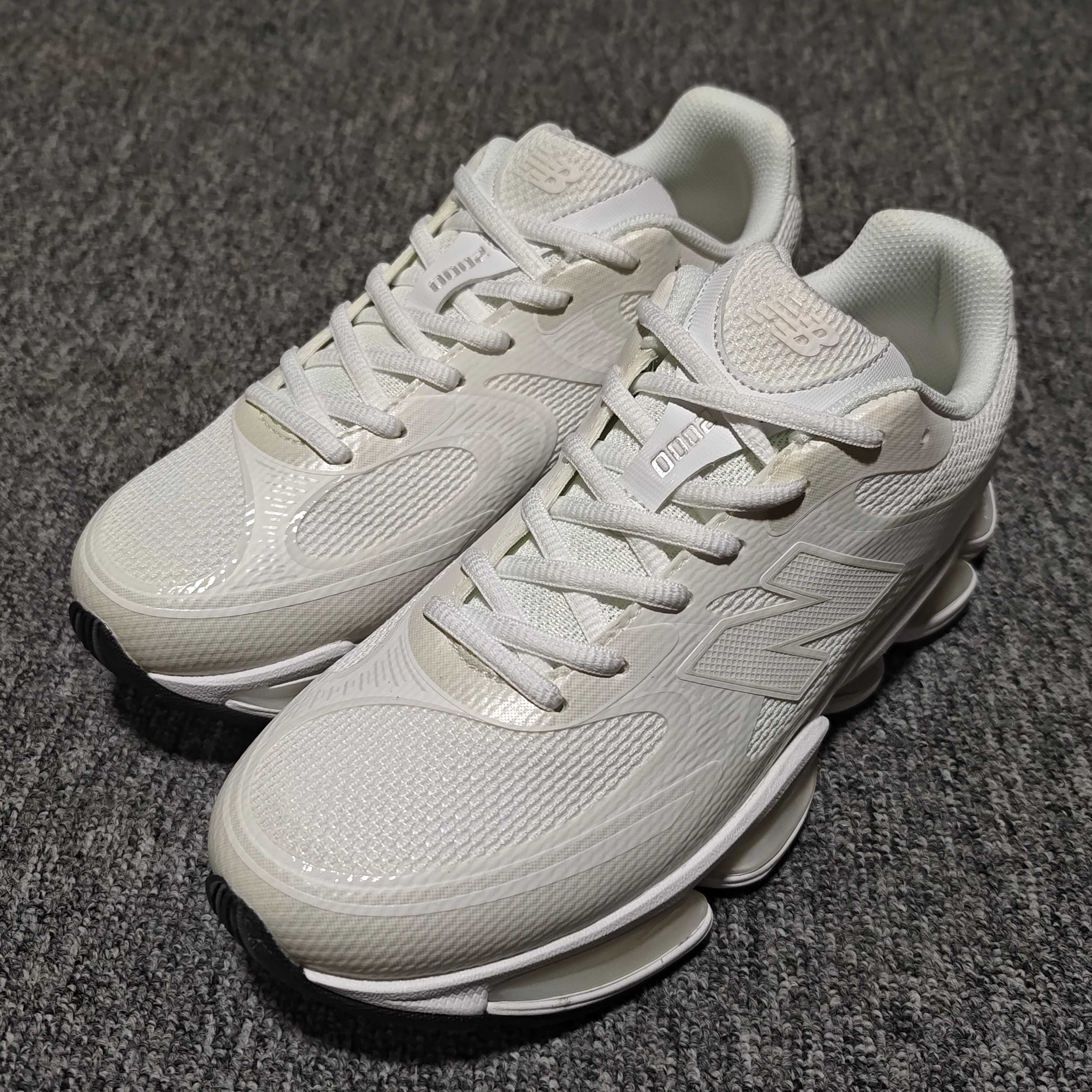   New Balance 新百伦 网面休闲鞋 U2000ETD 新版本出货 尺码 ：36 37 37.