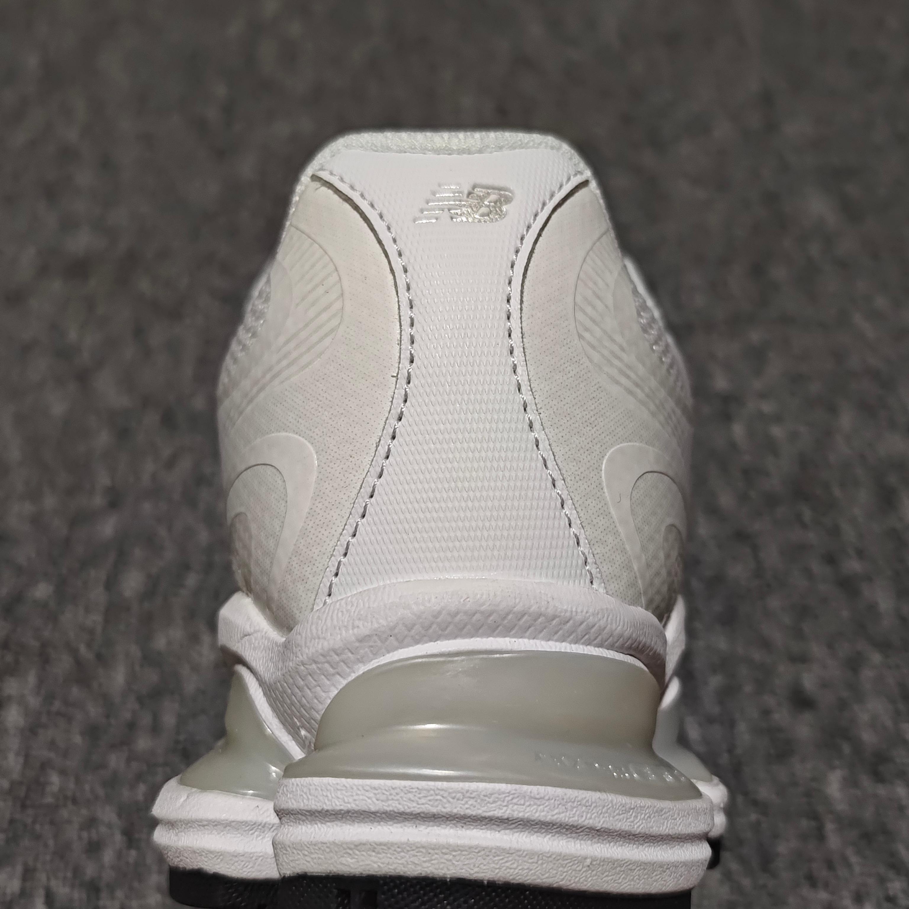   New Balance 新百伦 网面休闲鞋 U2000ETD 新版本出货 尺码 ：36 37 37.