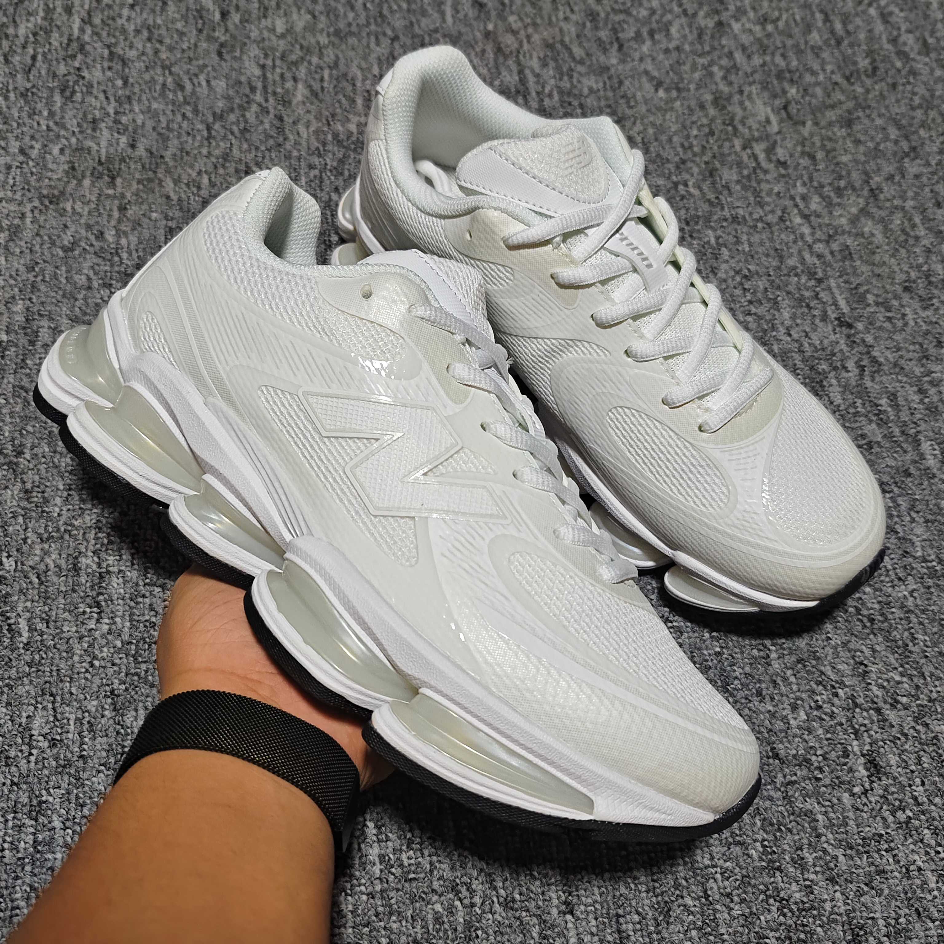   New Balance 新百伦 网面休闲鞋 U2000ETD 新版本出货 尺码 ：36 37 37.