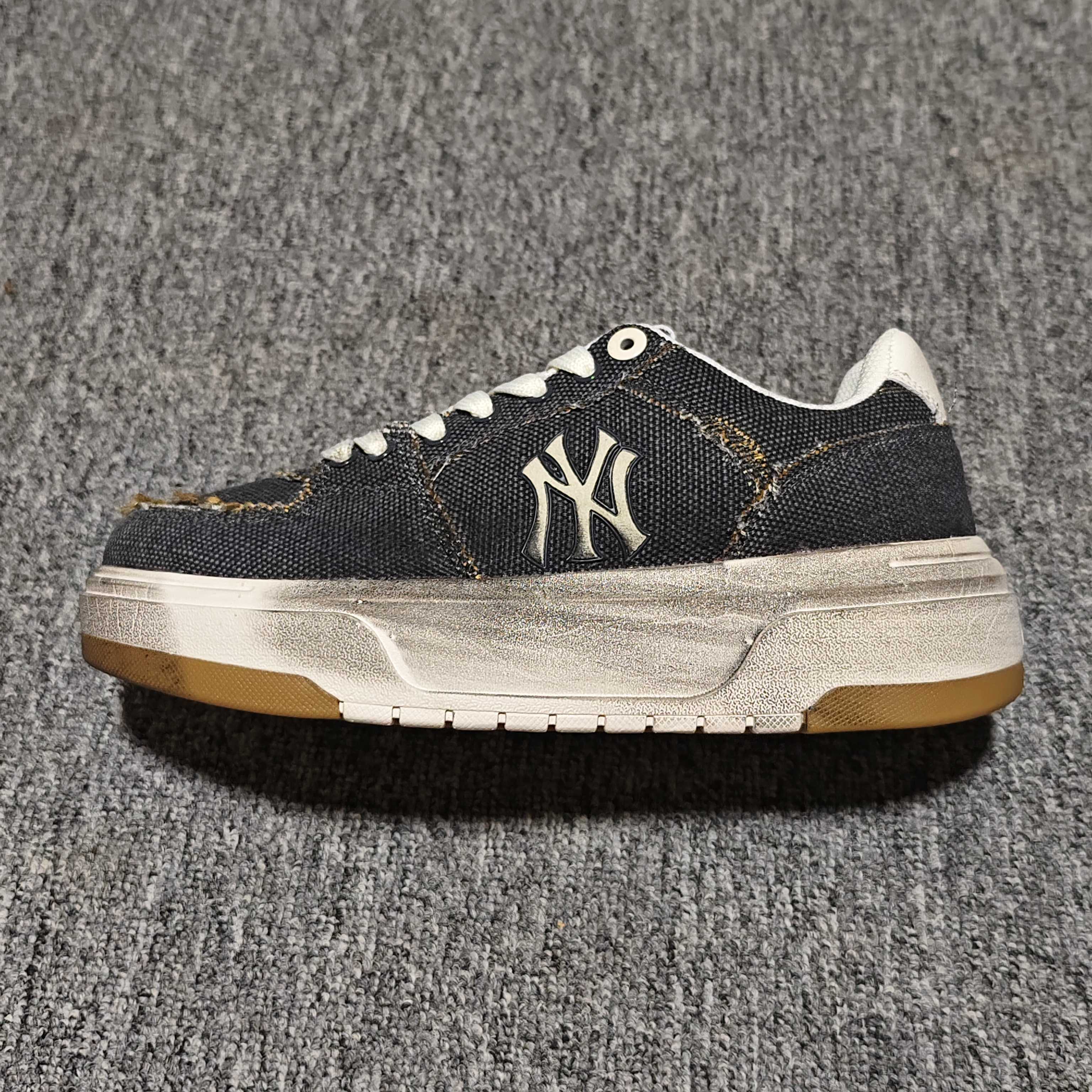   MLB Chunky Liner Denim Vintage 低帮休闲运动鞋 尺码：35 36 36