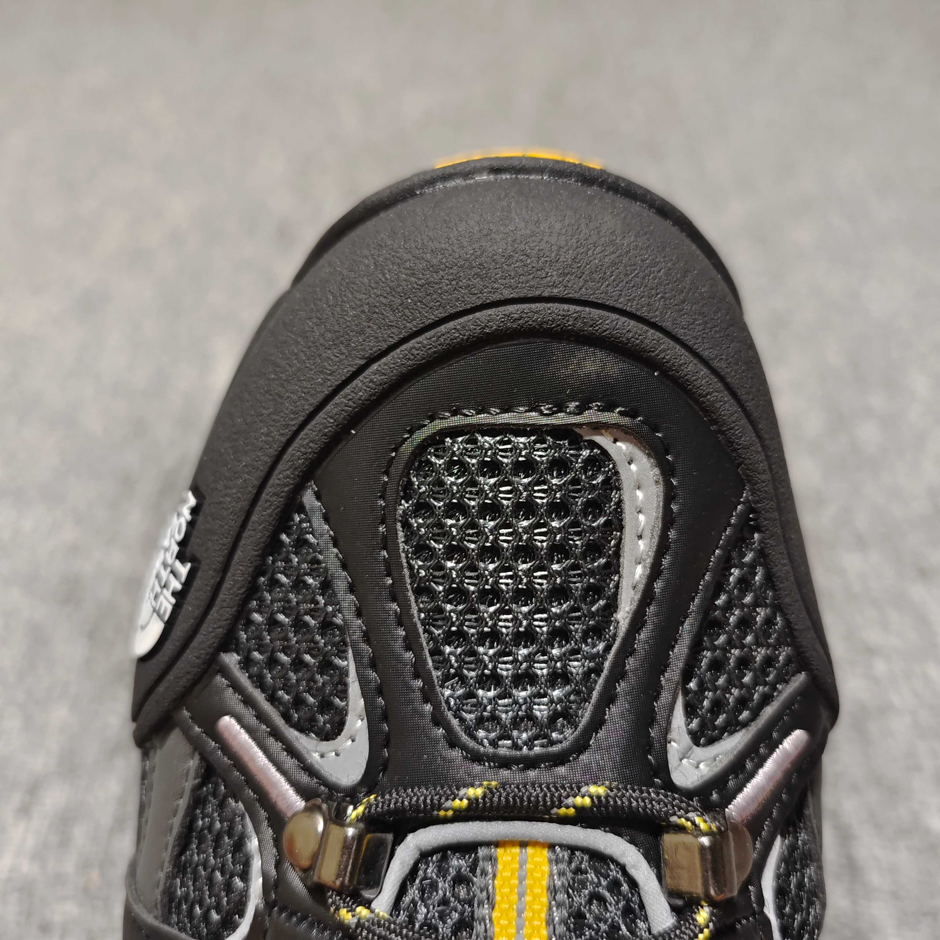   The North Face 北面 Hedgehog 06 越野跑步鞋 搭载超临界发泡中底 尺码：3
