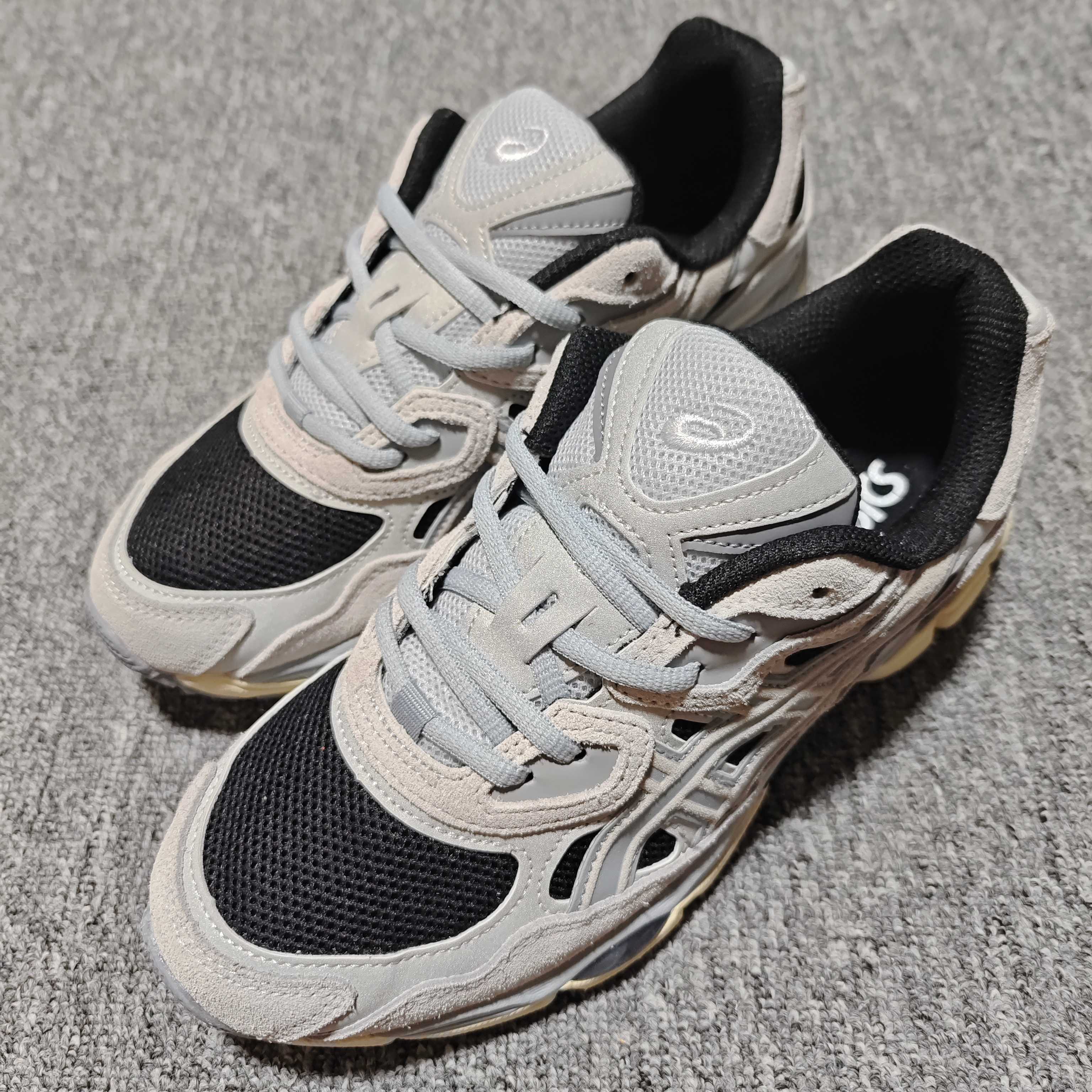   Asics 亚瑟士 GEL-NYC 低帮运动休闲跑步鞋 1203A383-004 外贸平台专供 大厂