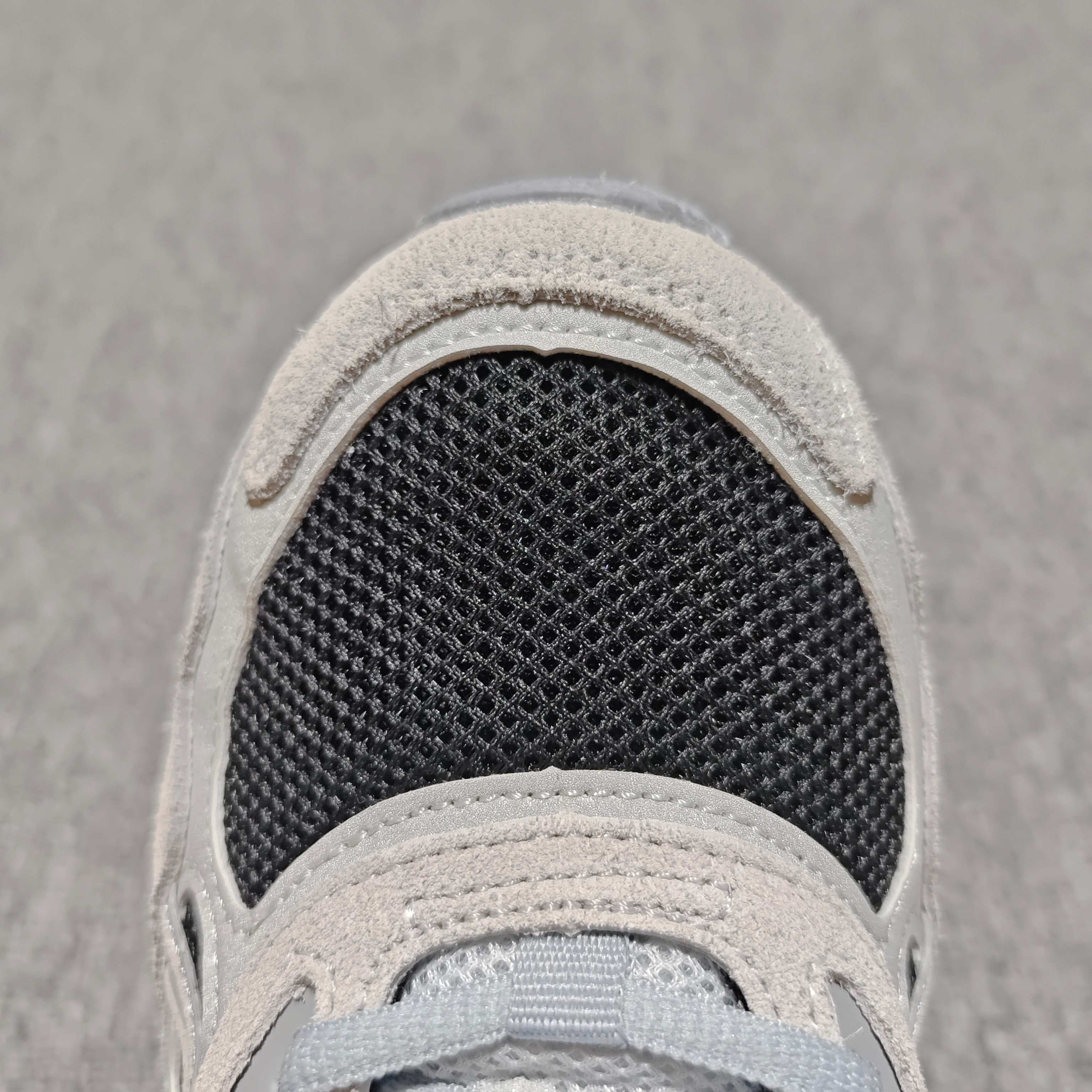  Asics 亚瑟士 GEL-NYC 低帮运动休闲跑步鞋 1203A383-004 外贸平台专供 大厂