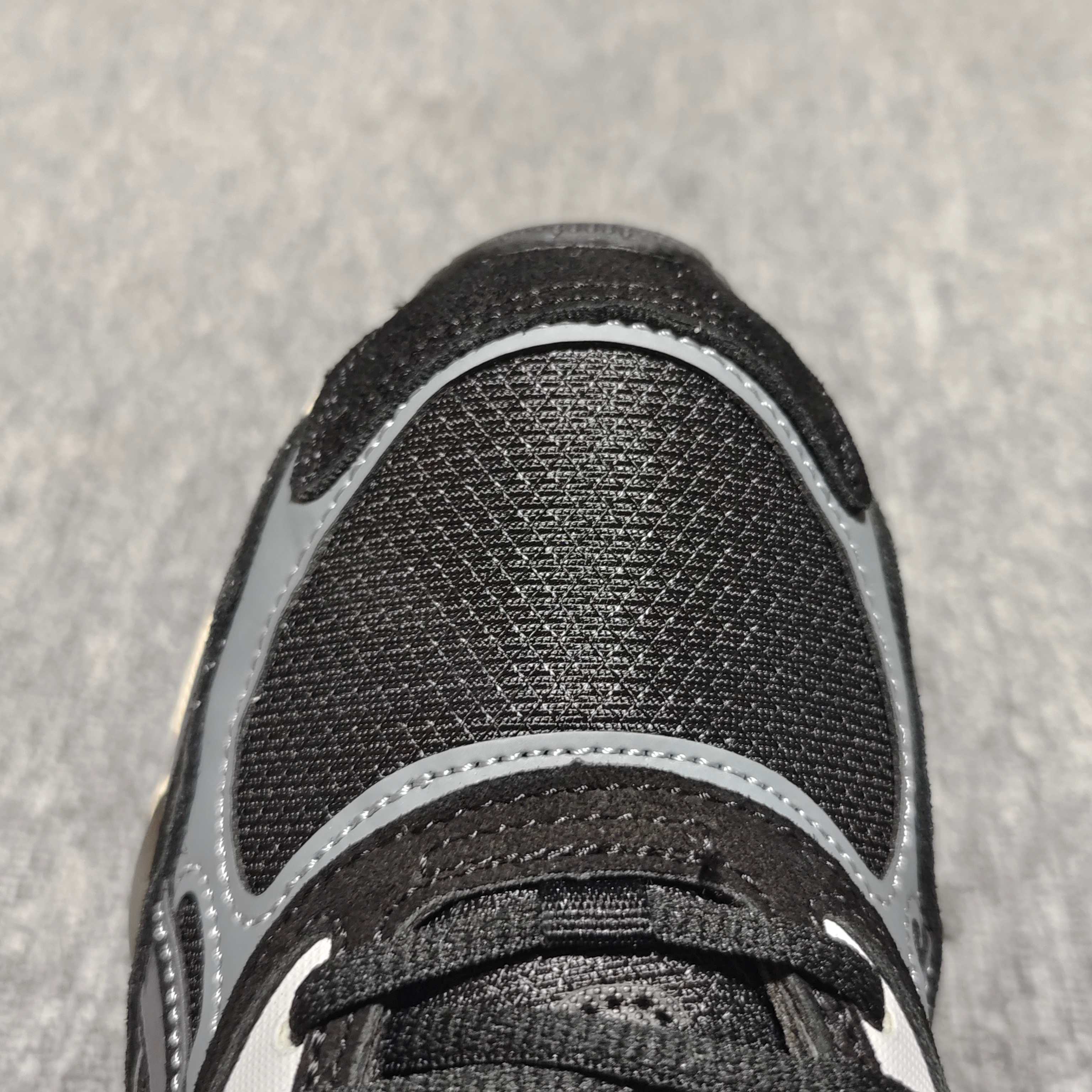   Asics 亚瑟士 GEL-NYC 低帮运动休闲跑步鞋 1203A739-001 外贸平台专供 大厂