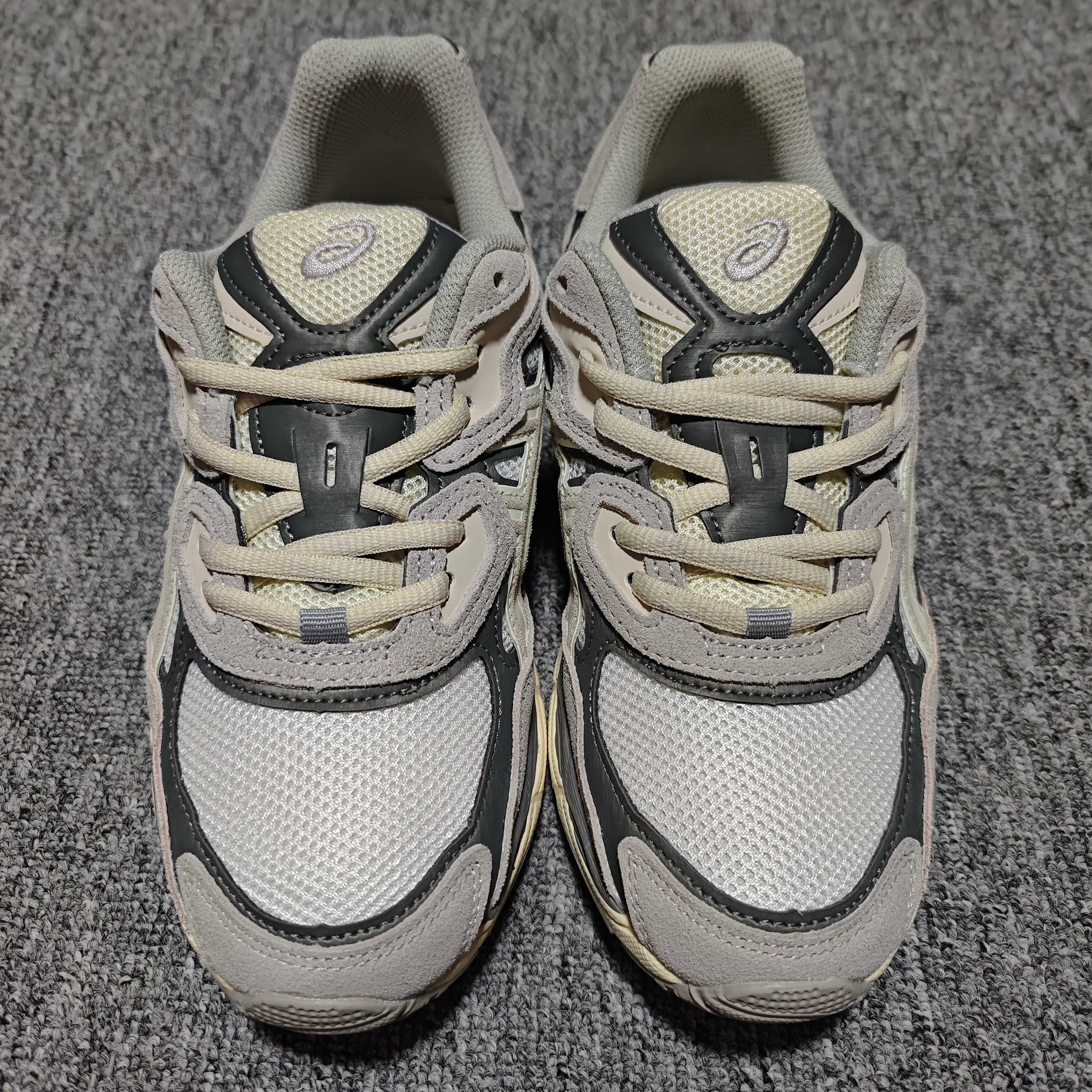   Asics 亚瑟士 GEL-NYC 低帮运动休闲跑步鞋 1201A789-103 外贸平台专供 大厂