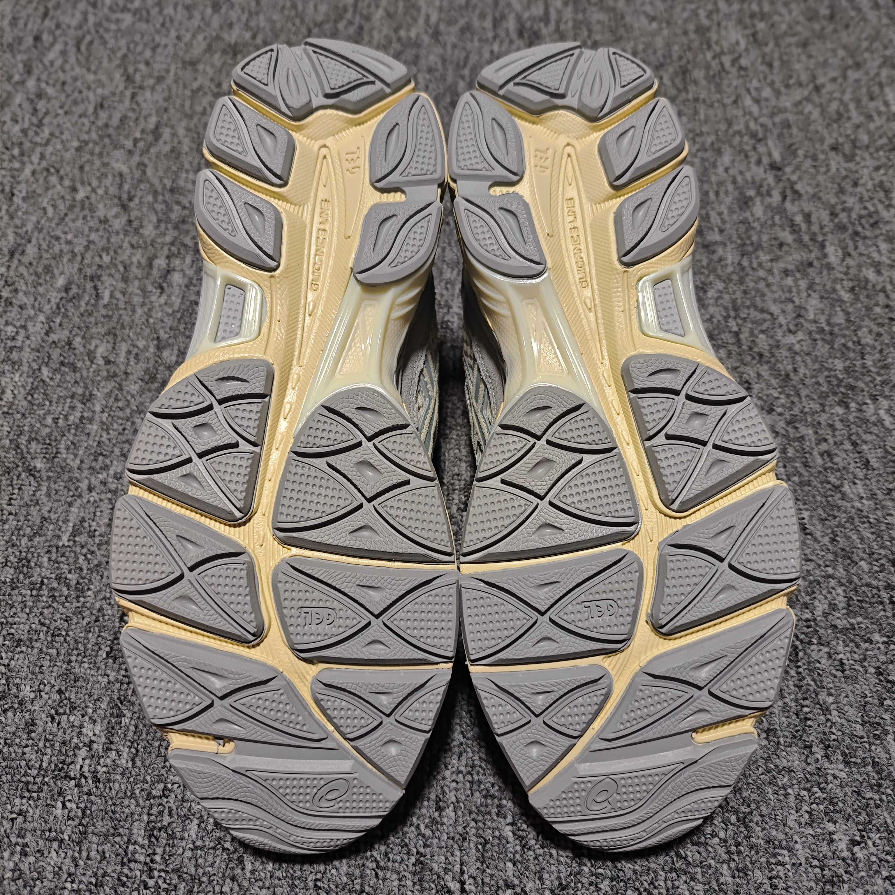   Asics 亚瑟士 GEL-NYC 低帮运动休闲跑步鞋 1203A372-600 外贸平台专供 大厂