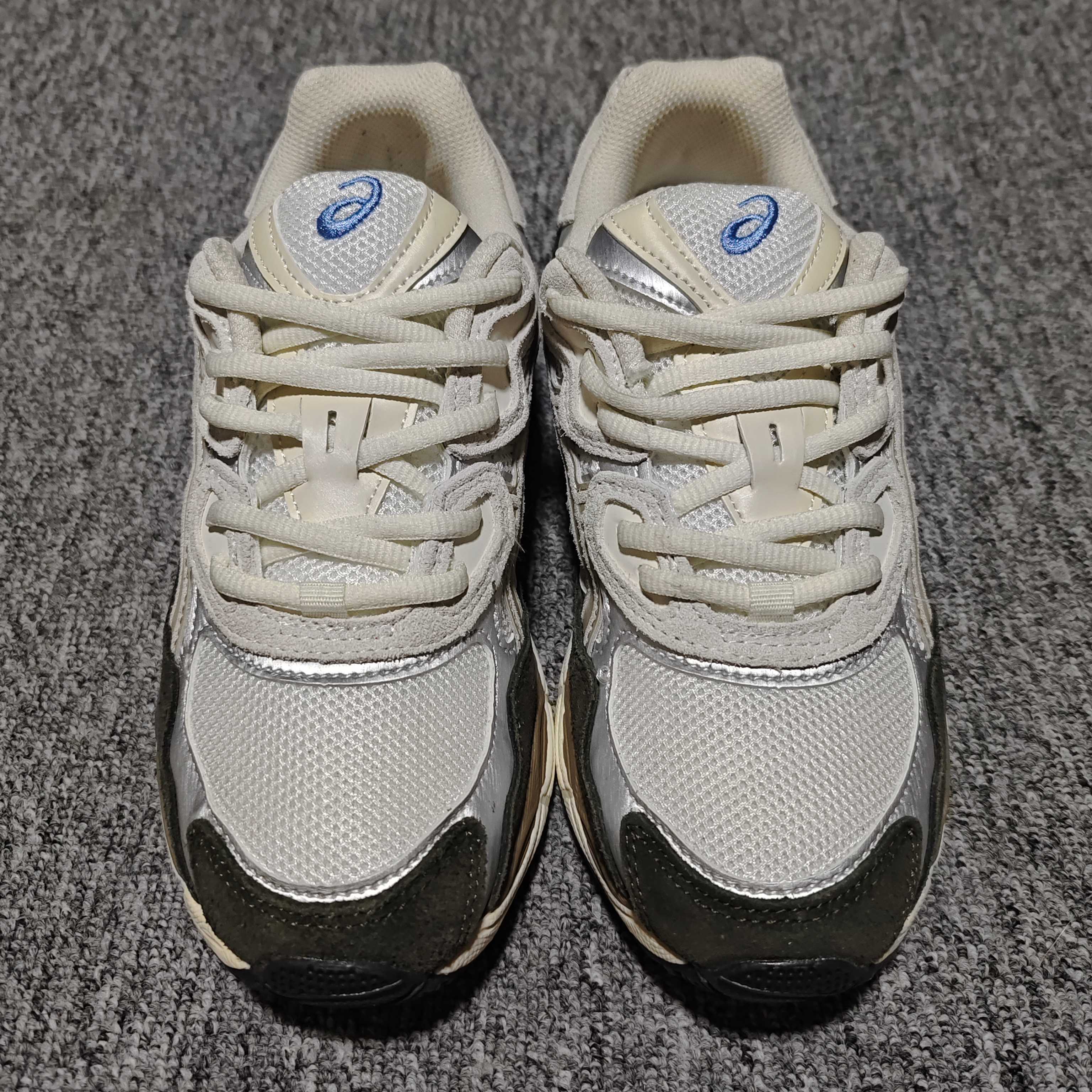   Asics 亚瑟士 GEL-NYC 低帮运动休闲跑步鞋 1203A383-103 外贸平台专供 大厂