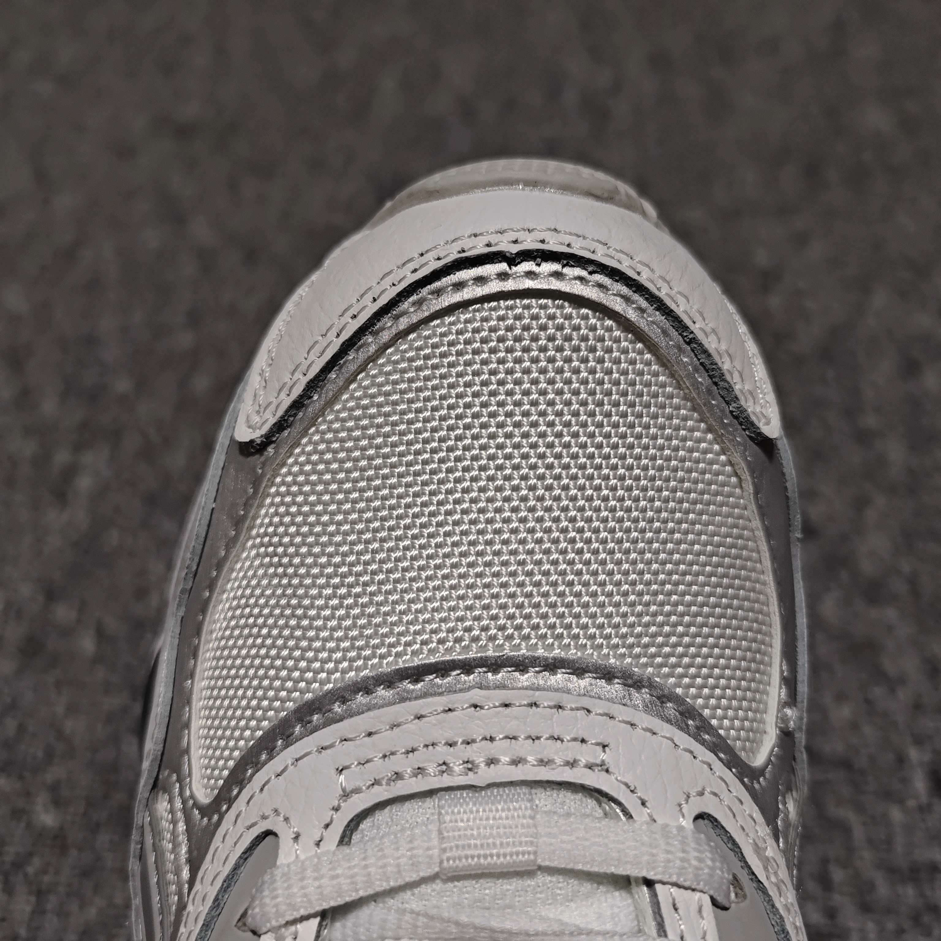   Asics 亚瑟士 GEL-NYC 低帮运动休闲跑步鞋 1203A280-100 外贸平台专供 大厂