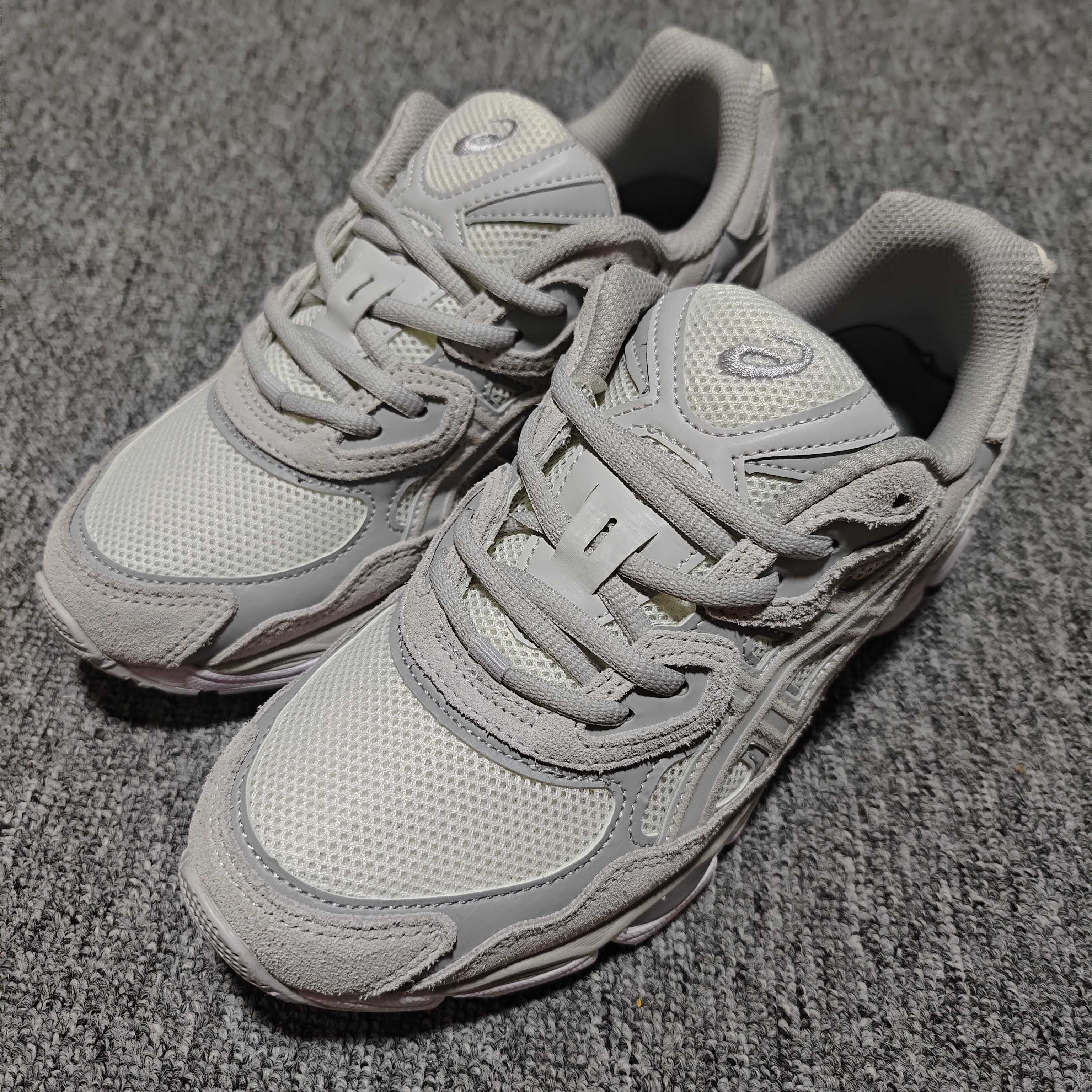   Asics 亚瑟士 GEL-NYC 低帮运动休闲跑步鞋 1203A663-101 外贸平台专供 大厂