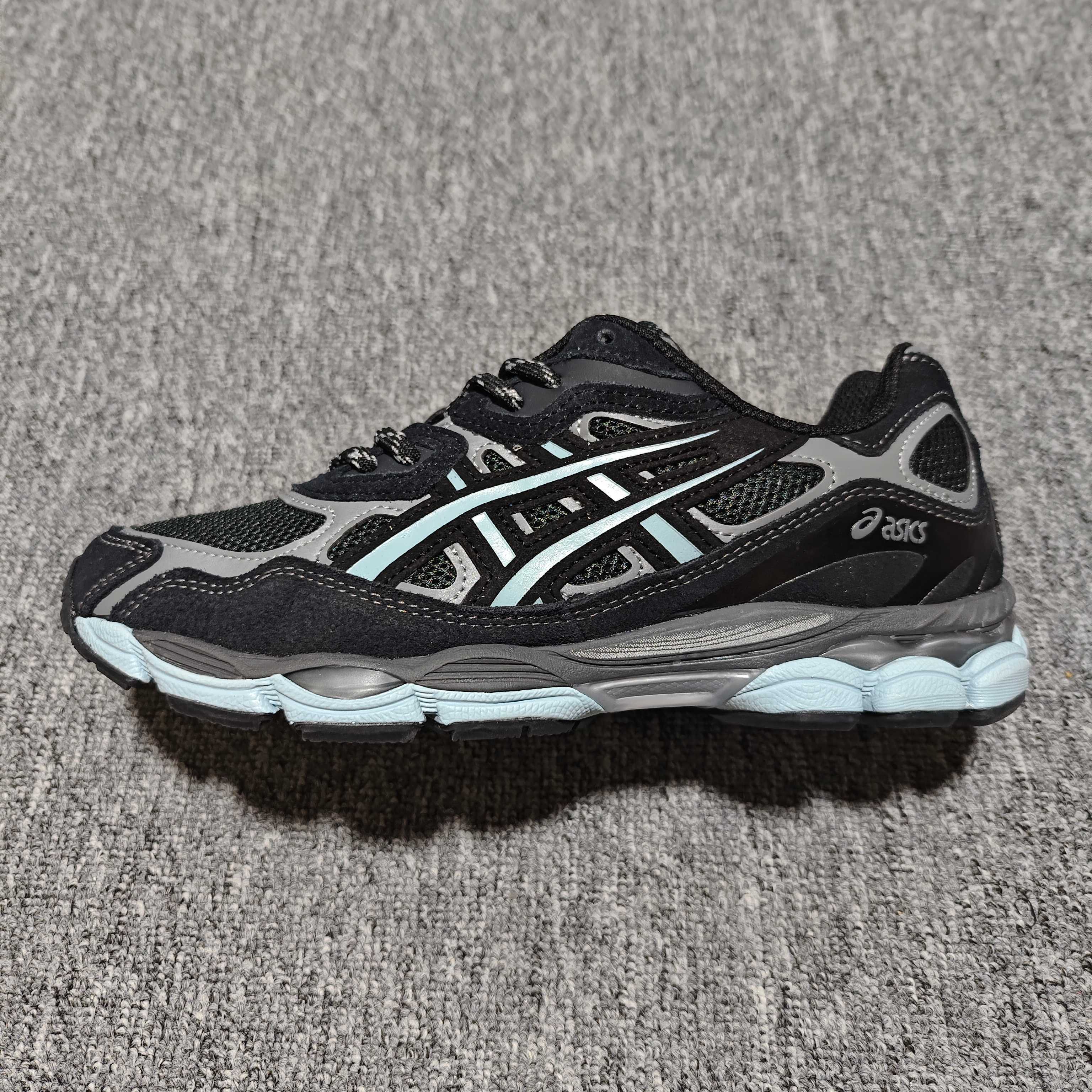   Asics 亚瑟士 GEL-NYC 低帮运动休闲跑步鞋 1203A577-001 外贸平台专供 大厂