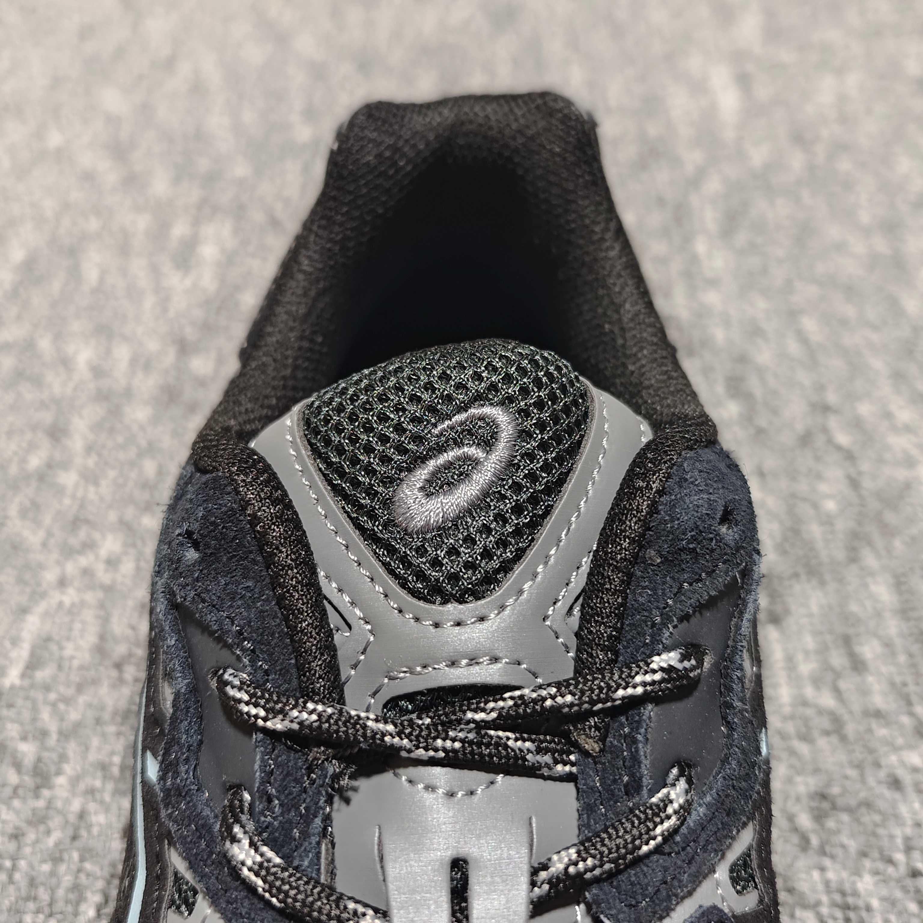   Asics 亚瑟士 GEL-NYC 低帮运动休闲跑步鞋 1203A577-001 外贸平台专供 大厂