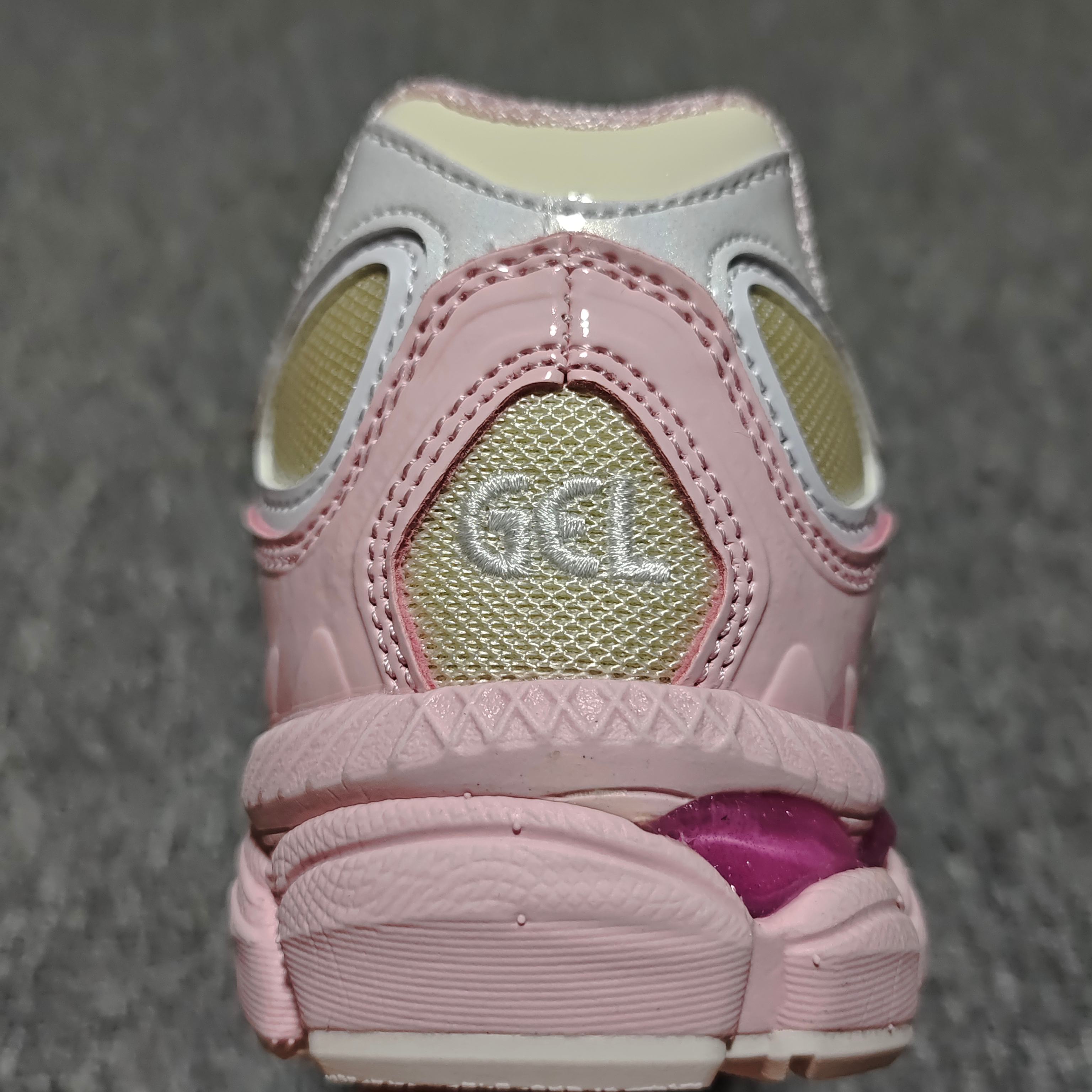   Asics 亚瑟士 GEL-NYC 低帮运动休闲跑步鞋 1203A571-100 外贸平台专供 大厂