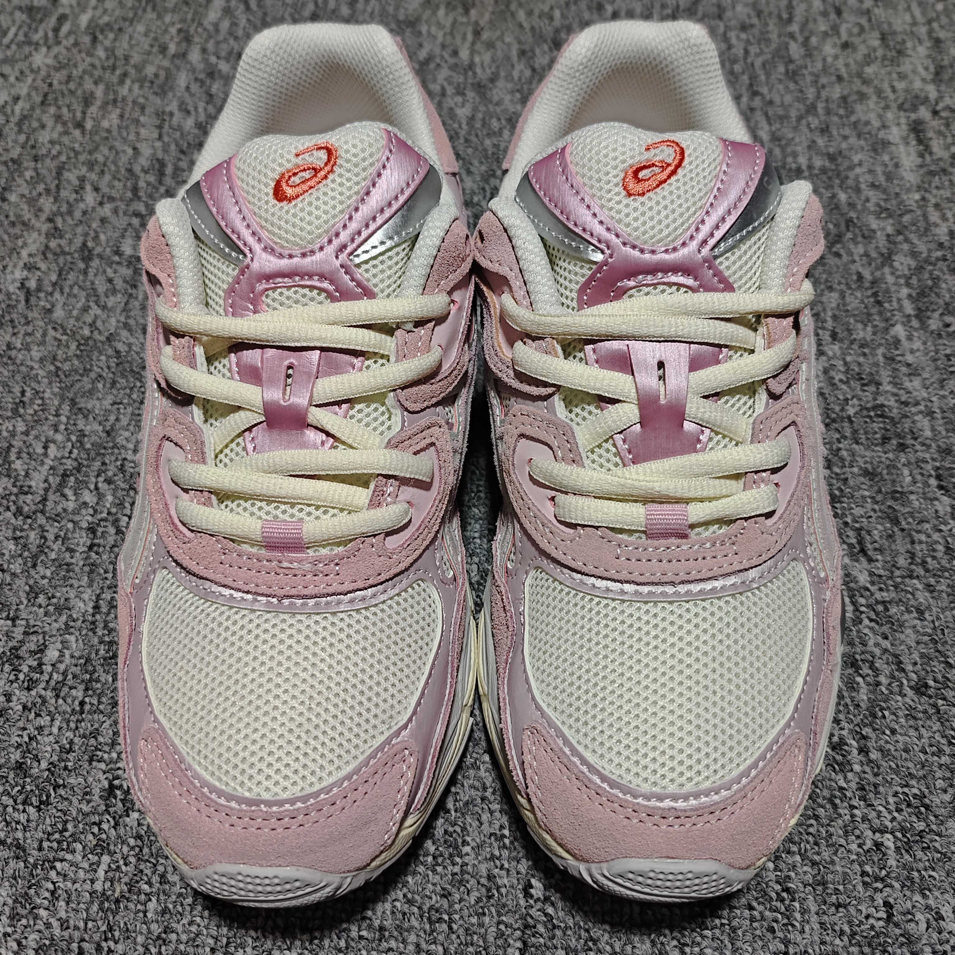   Asics 亚瑟士 GEL-NYC 低帮运动休闲跑步鞋 1203A383-106 外贸平台专供 大厂