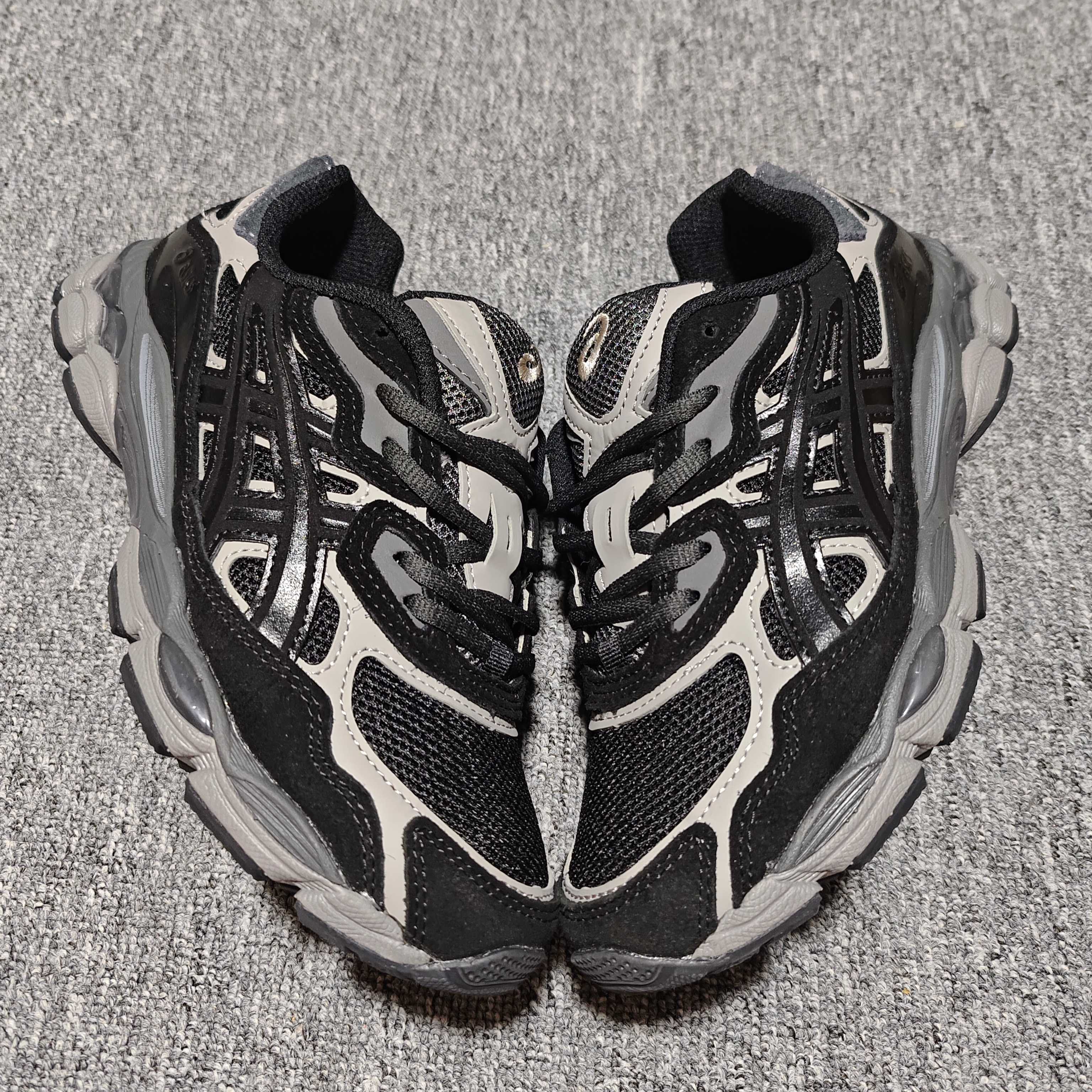   Asics 亚瑟士 GEL-NYC 低帮运动休闲跑步鞋 1201A789-020 外贸平台专供 大厂