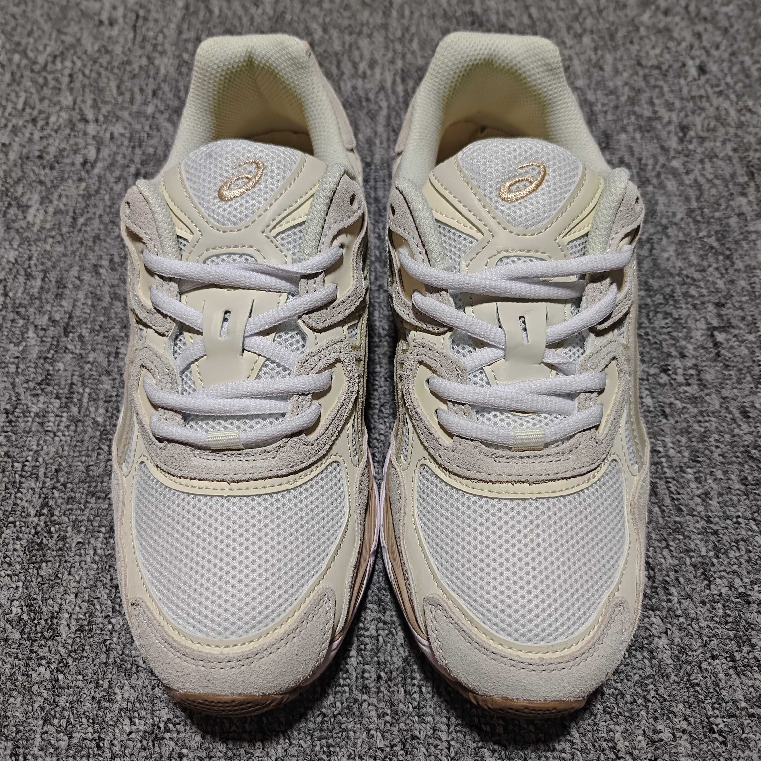   Asics 亚瑟士 GEL-NYC 低帮运动休闲跑步鞋 1203A663-102 外贸平台专供 大厂
