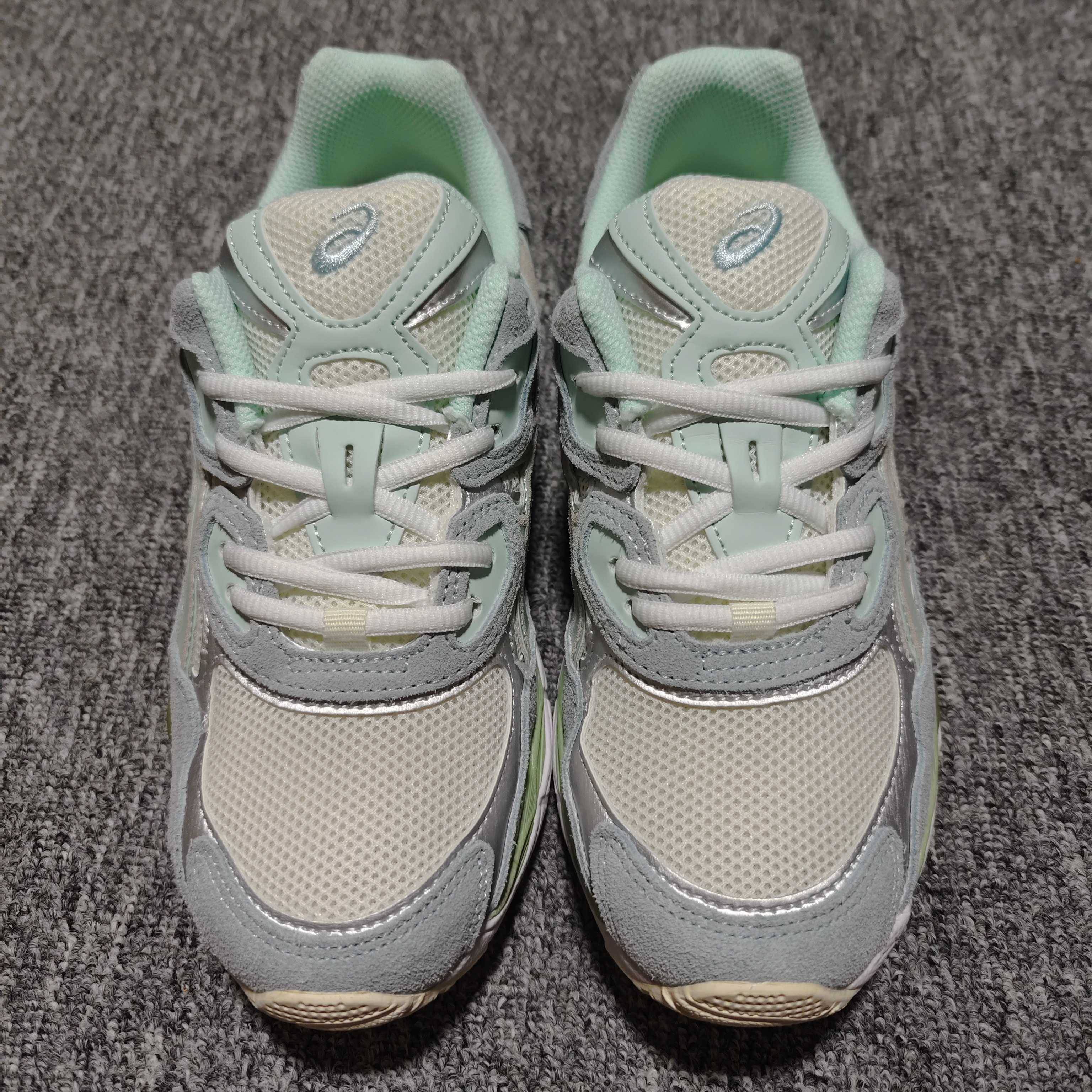   Asics 亚瑟士 GEL-NYC 低帮运动休闲跑步鞋 1203A383-100 外贸平台专供 大厂