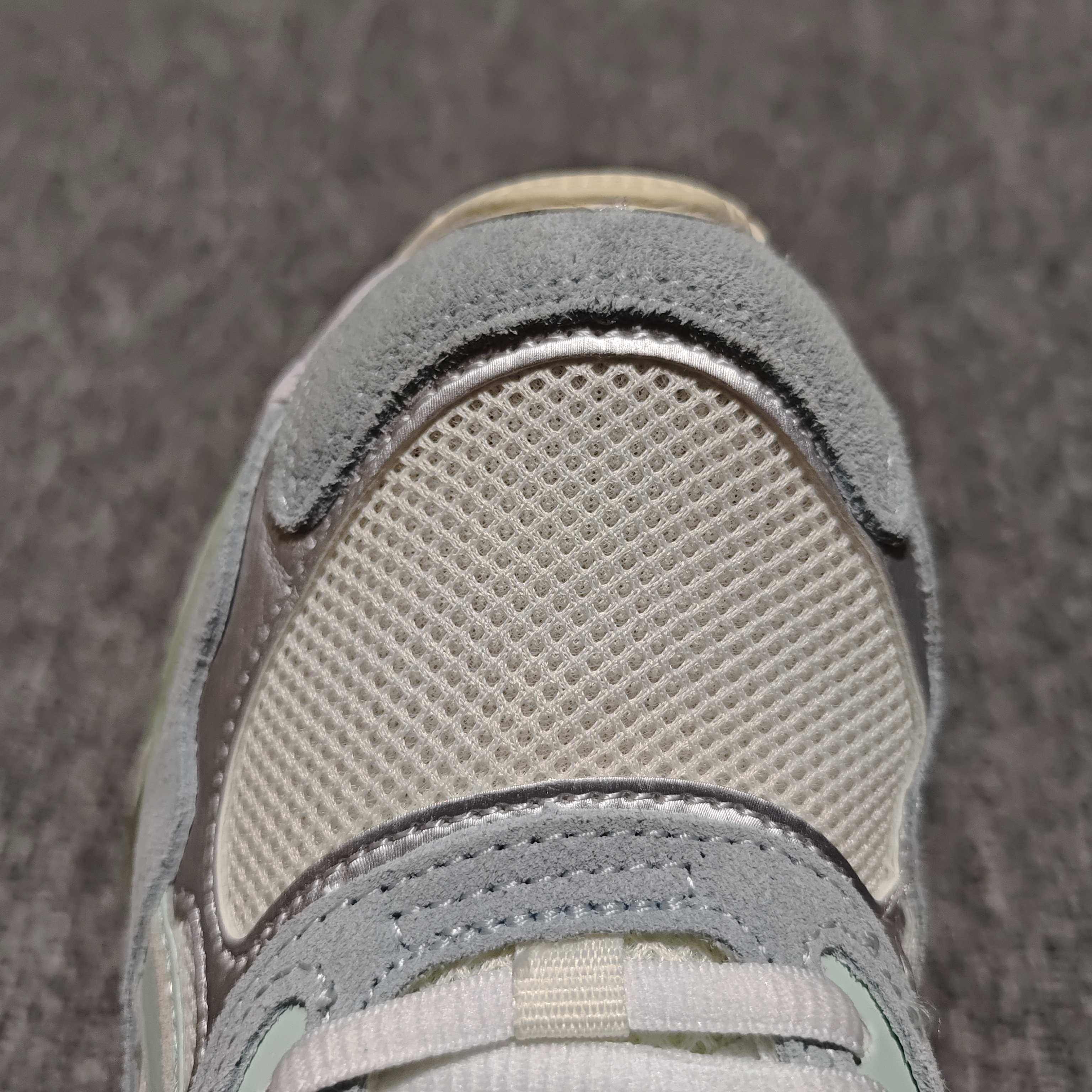   Asics 亚瑟士 GEL-NYC 低帮运动休闲跑步鞋 1203A383-100 外贸平台专供 大厂