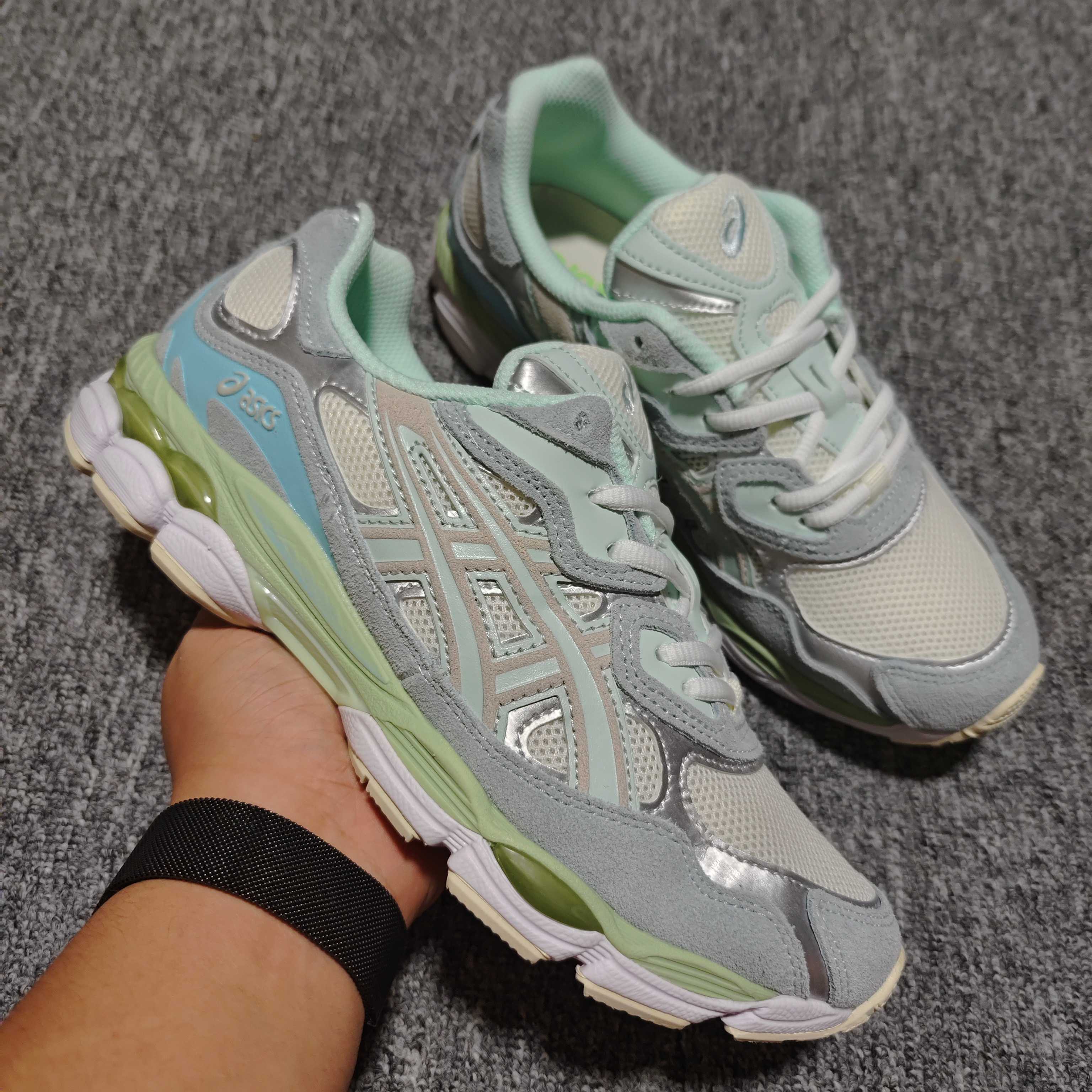   Asics 亚瑟士 GEL-NYC 低帮运动休闲跑步鞋 1203A383-100 外贸平台专供 大厂