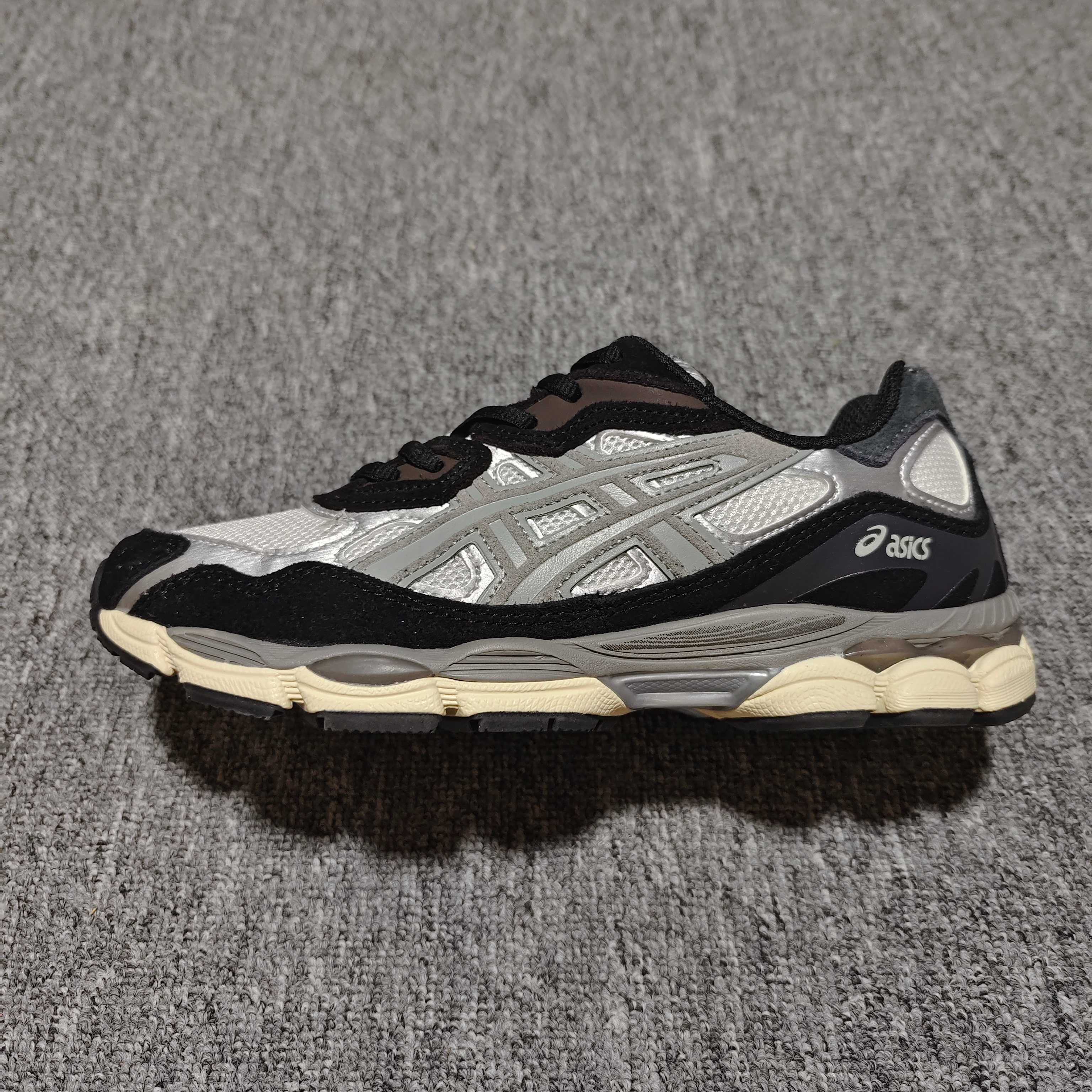   Asics 亚瑟士 GEL-NYC 低帮运动休闲跑步鞋 1201A 789-750 外贸平台专供 大