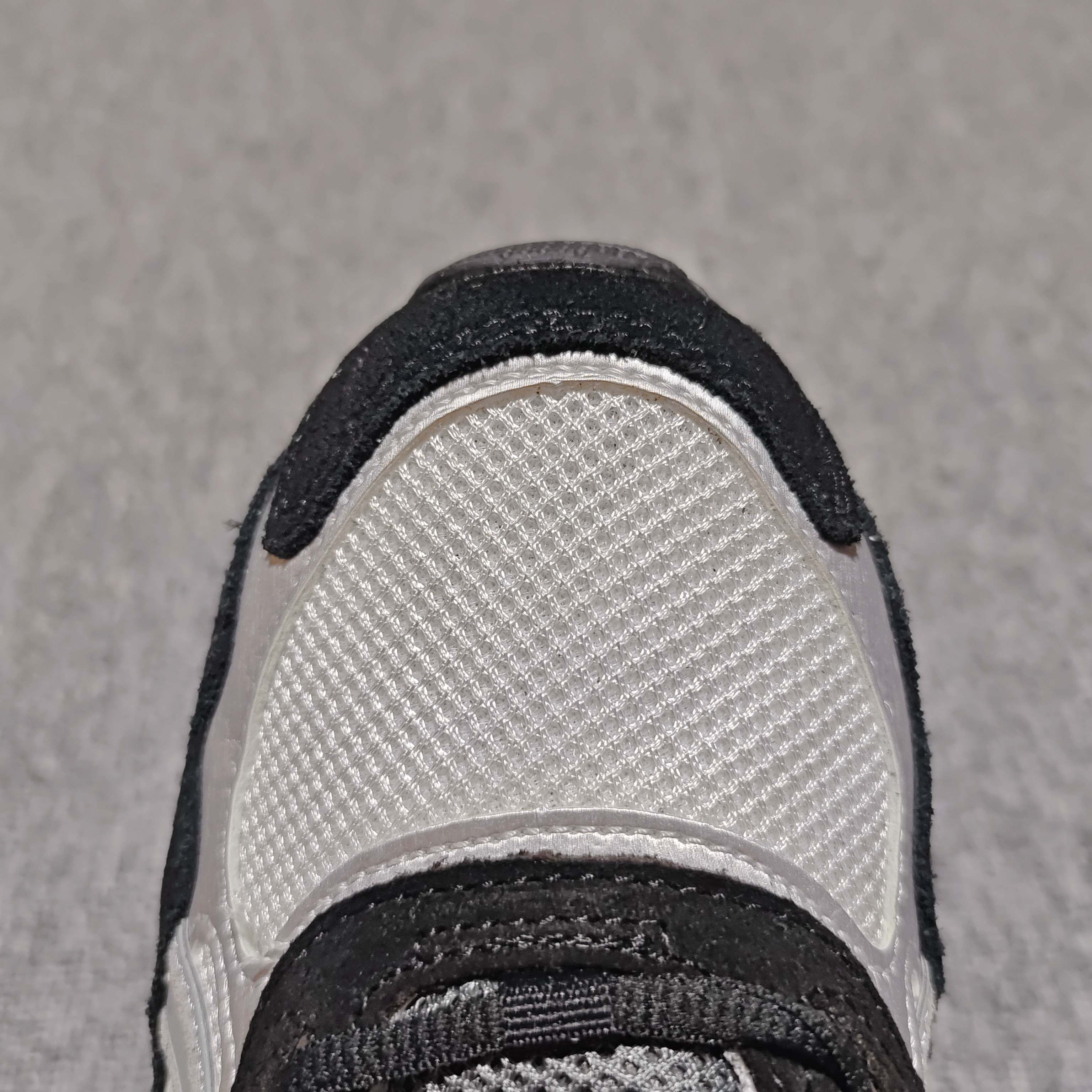   Asics 亚瑟士 GEL-NYC 低帮运动休闲跑步鞋 1201A 789-750 外贸平台专供 大