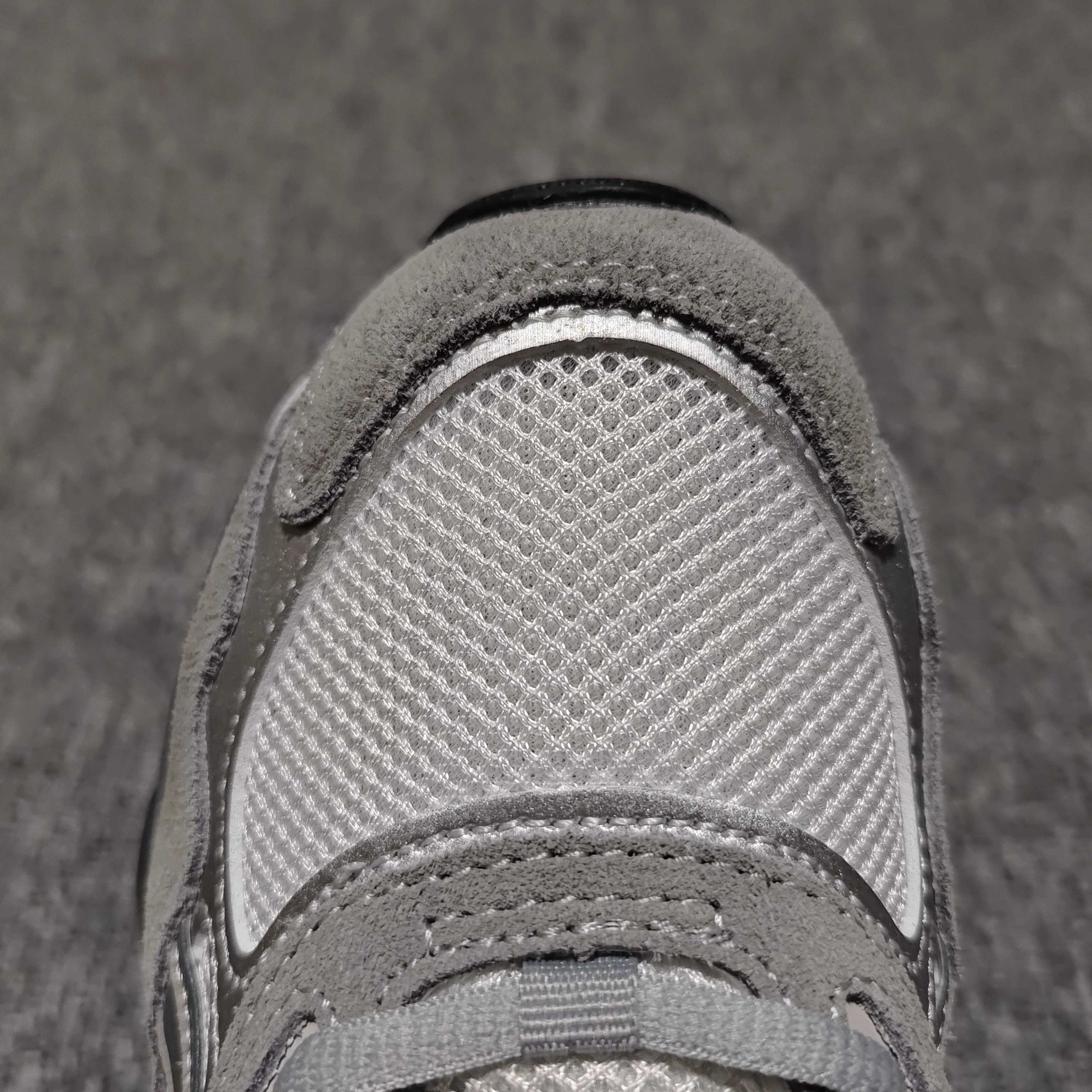   Asics 亚瑟士 GEL-NYC 低帮运动休闲跑步鞋 1201A789-102 外贸平台专供 大厂