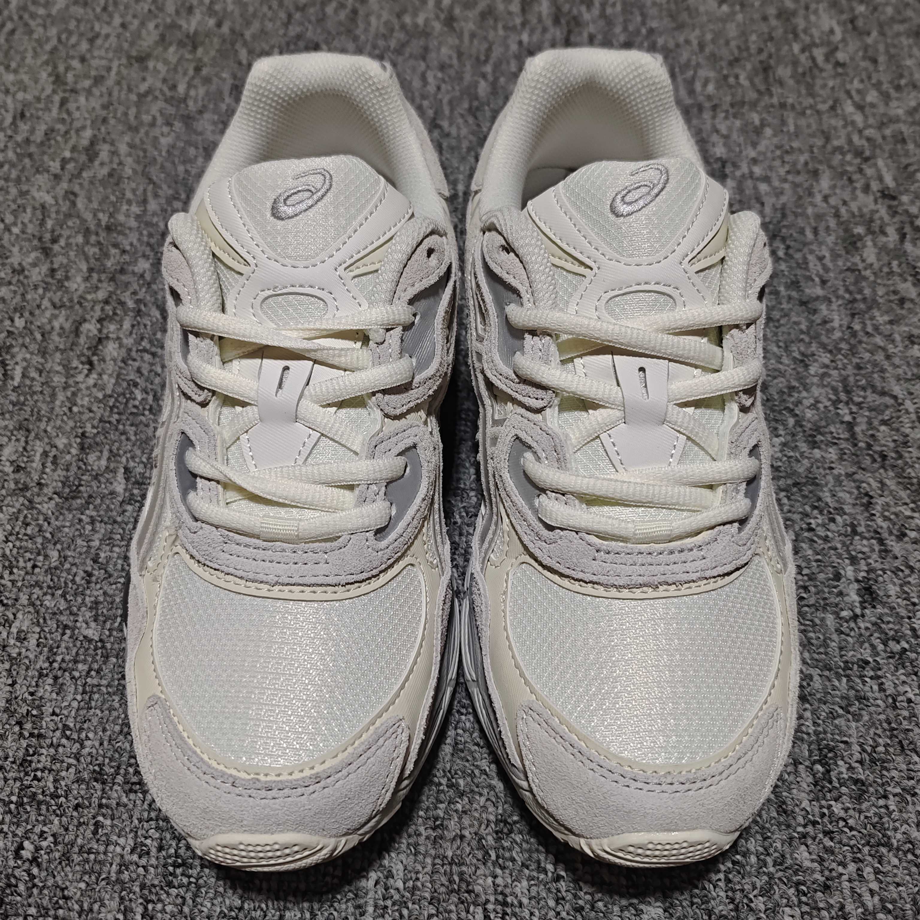   Asics 亚瑟士 GEL-NYC 低帮运动休闲跑步鞋 1203A739-100 外贸平台专供 大厂