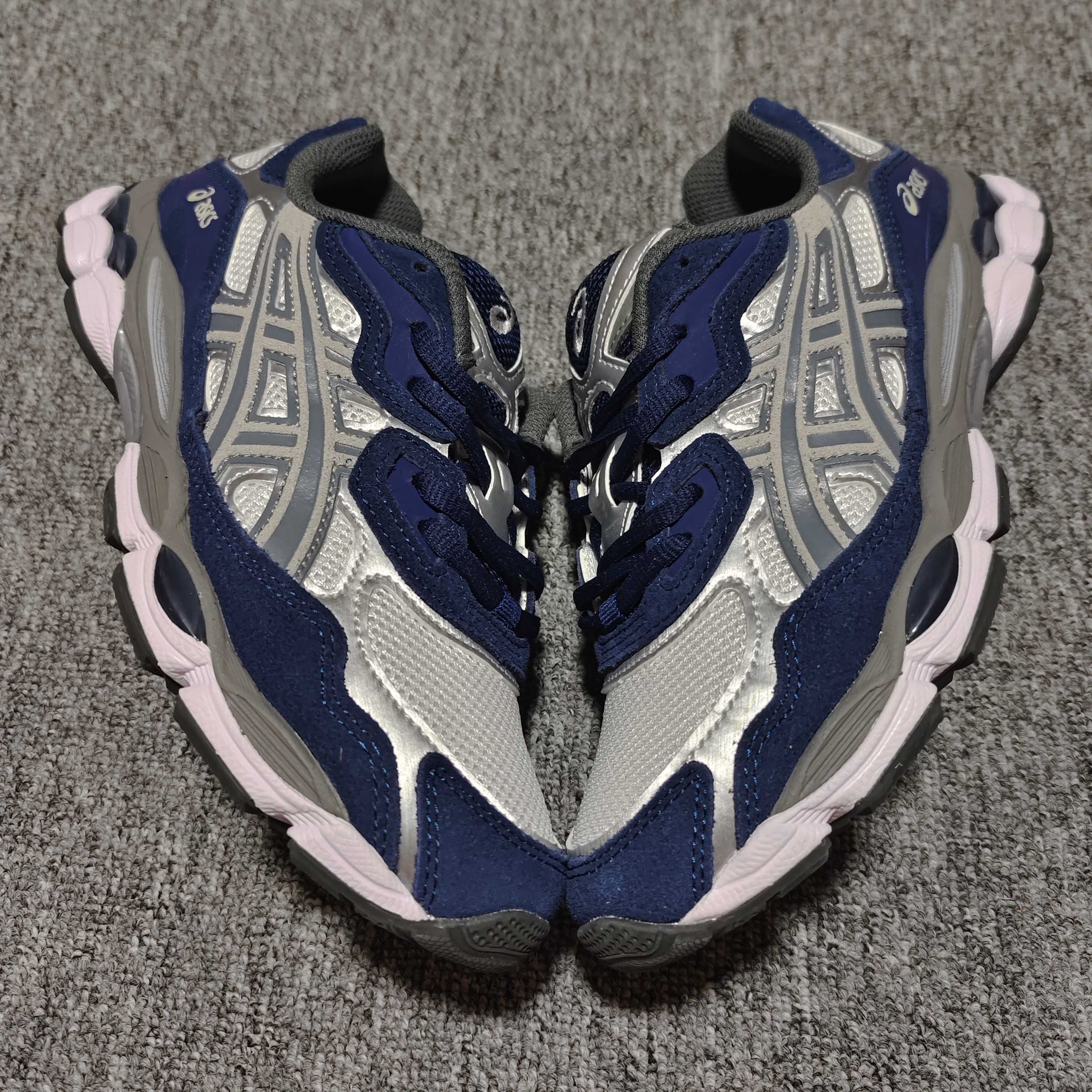  Asics 亚瑟士 GEL-NYC 低帮运动休闲跑步鞋 1201A789-100 外贸平台专供 大厂