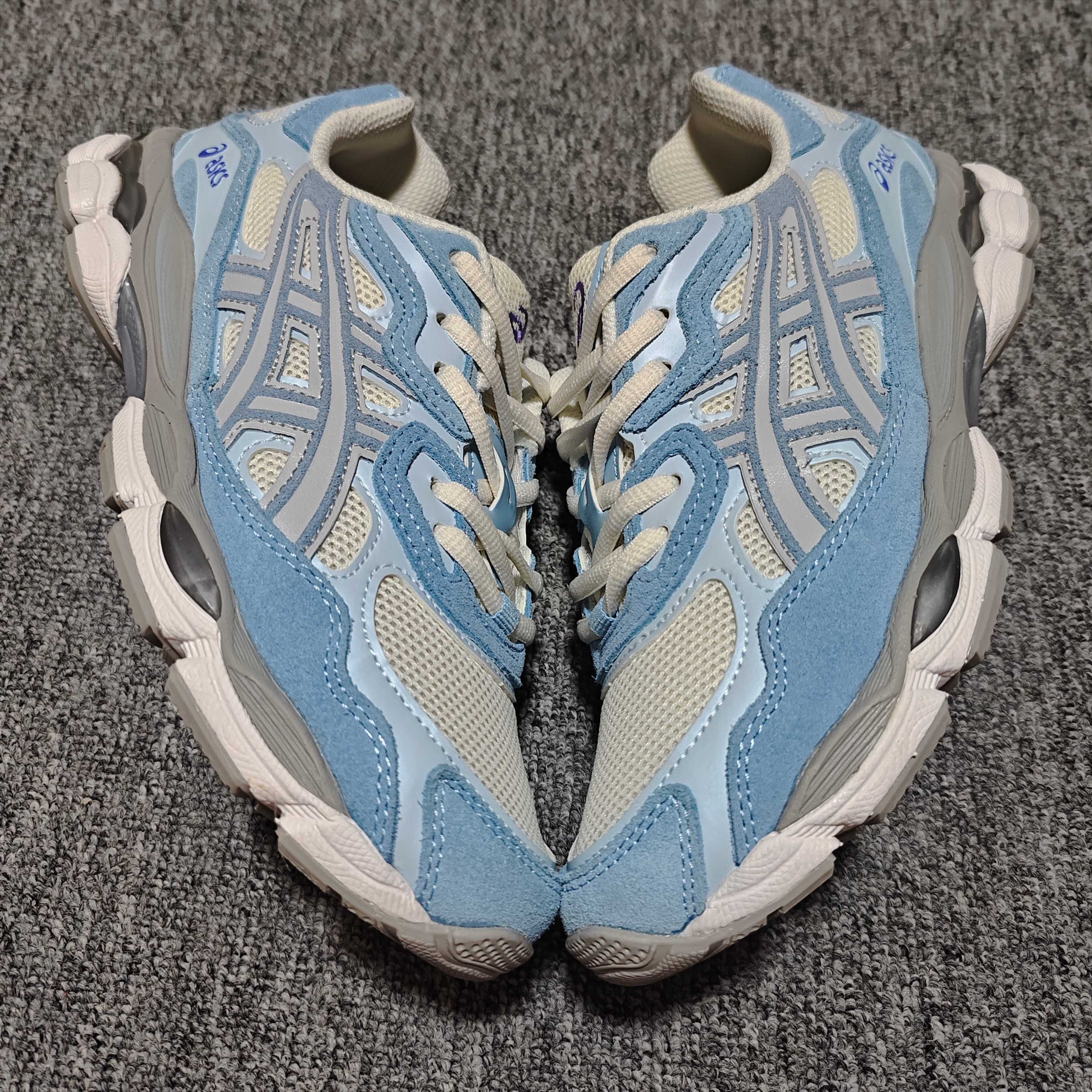   Asics 亚瑟士 GEL-NYC 低帮运动休闲跑步鞋 1203A383-107 外贸平台专供 大厂