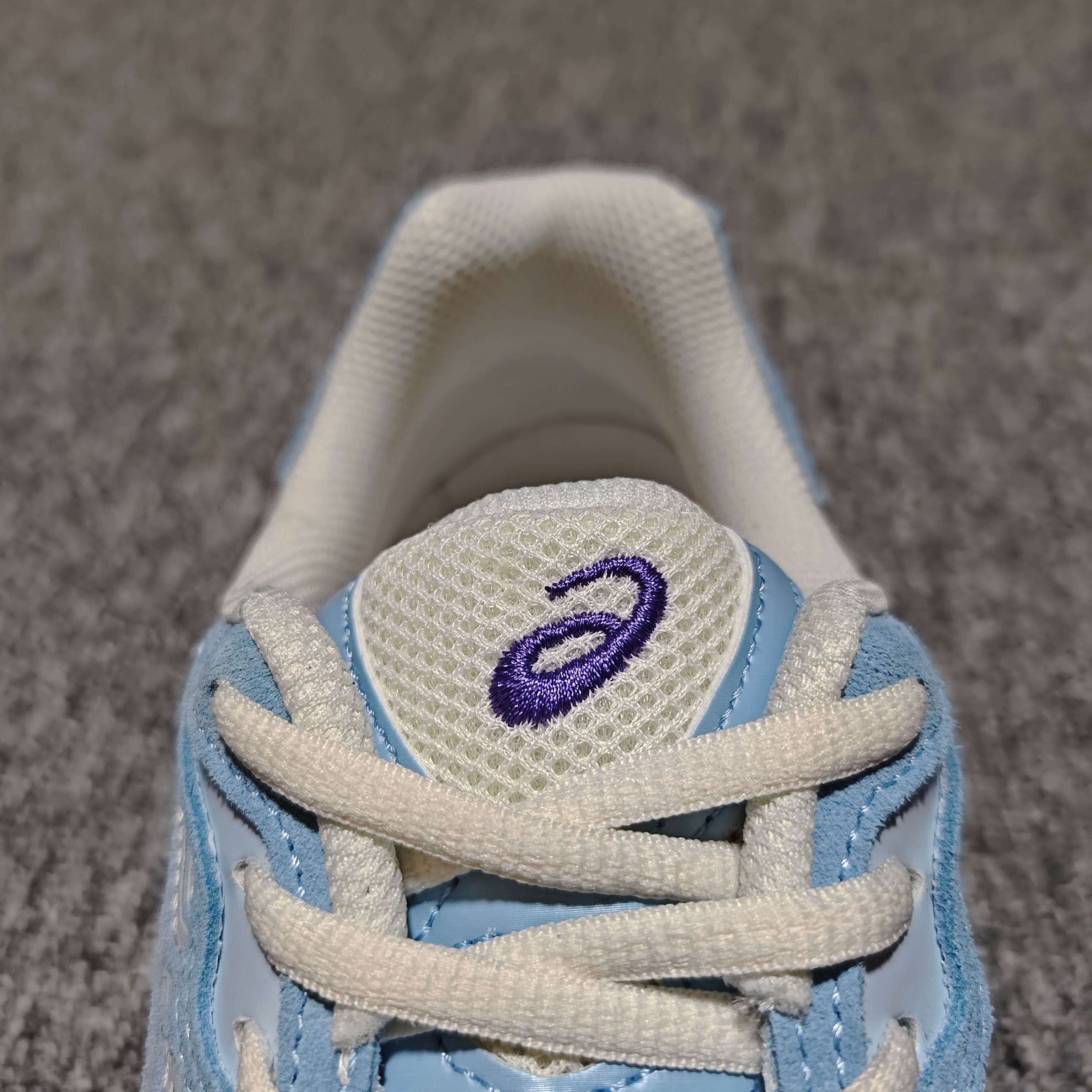   Asics 亚瑟士 GEL-NYC 低帮运动休闲跑步鞋 1203A383-107 外贸平台专供 大厂