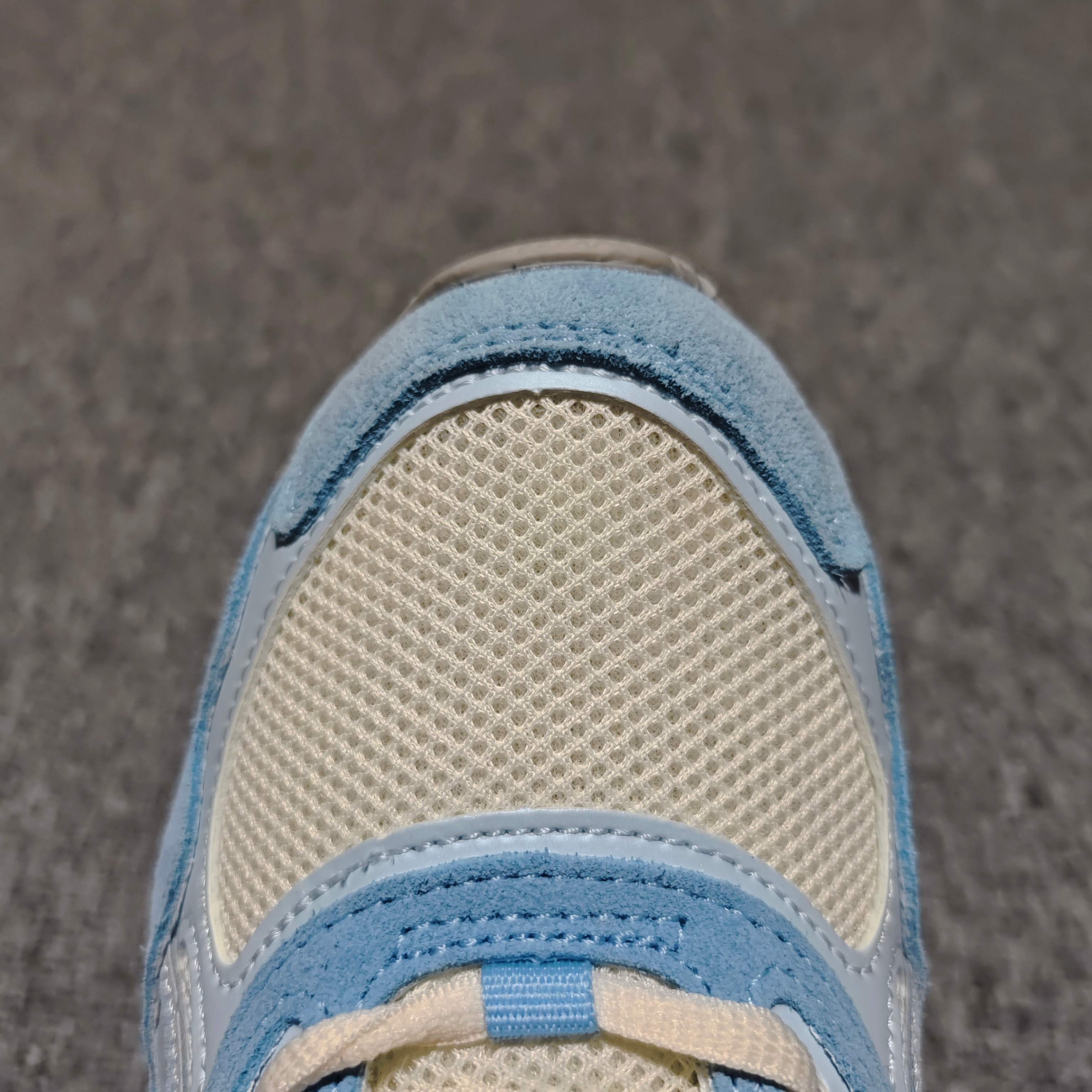   Asics 亚瑟士 GEL-NYC 低帮运动休闲跑步鞋 1203A383-107 外贸平台专供 大厂