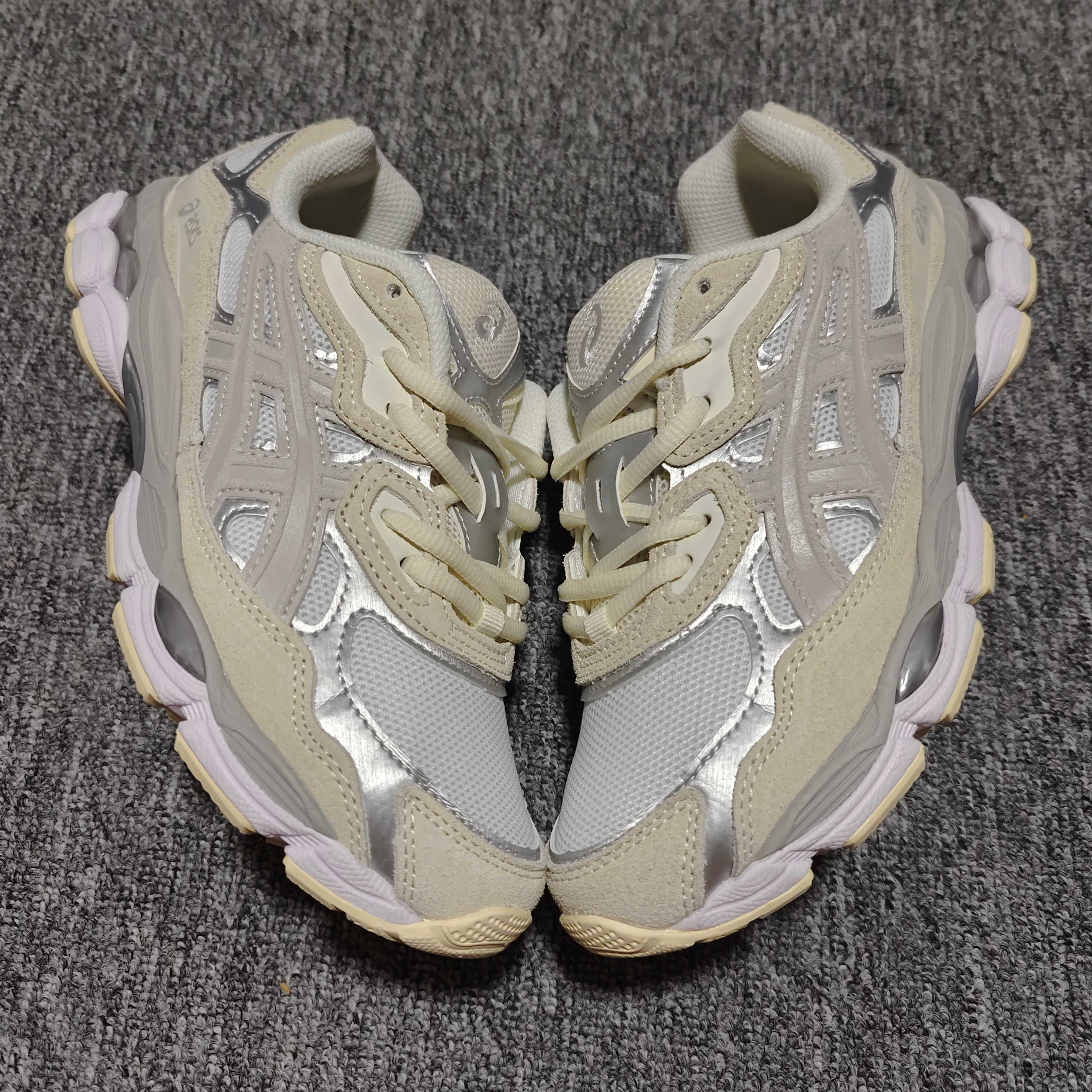   Asics 亚瑟士 GEL-NYC 低帮运动休闲跑步鞋 1201A 789-105 外贸平台专供 大