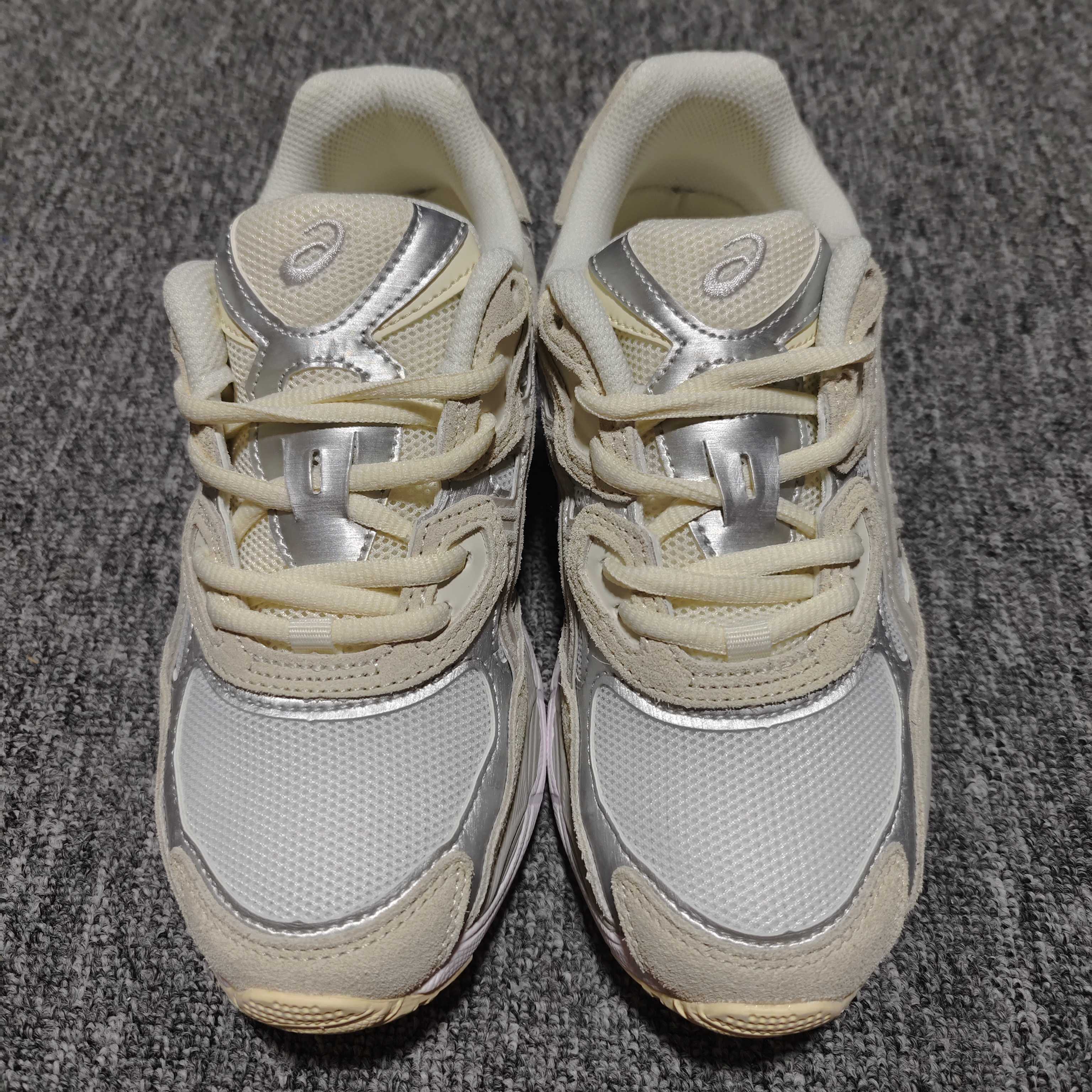   Asics 亚瑟士 GEL-NYC 低帮运动休闲跑步鞋 1201A 789-105 外贸平台专供 大