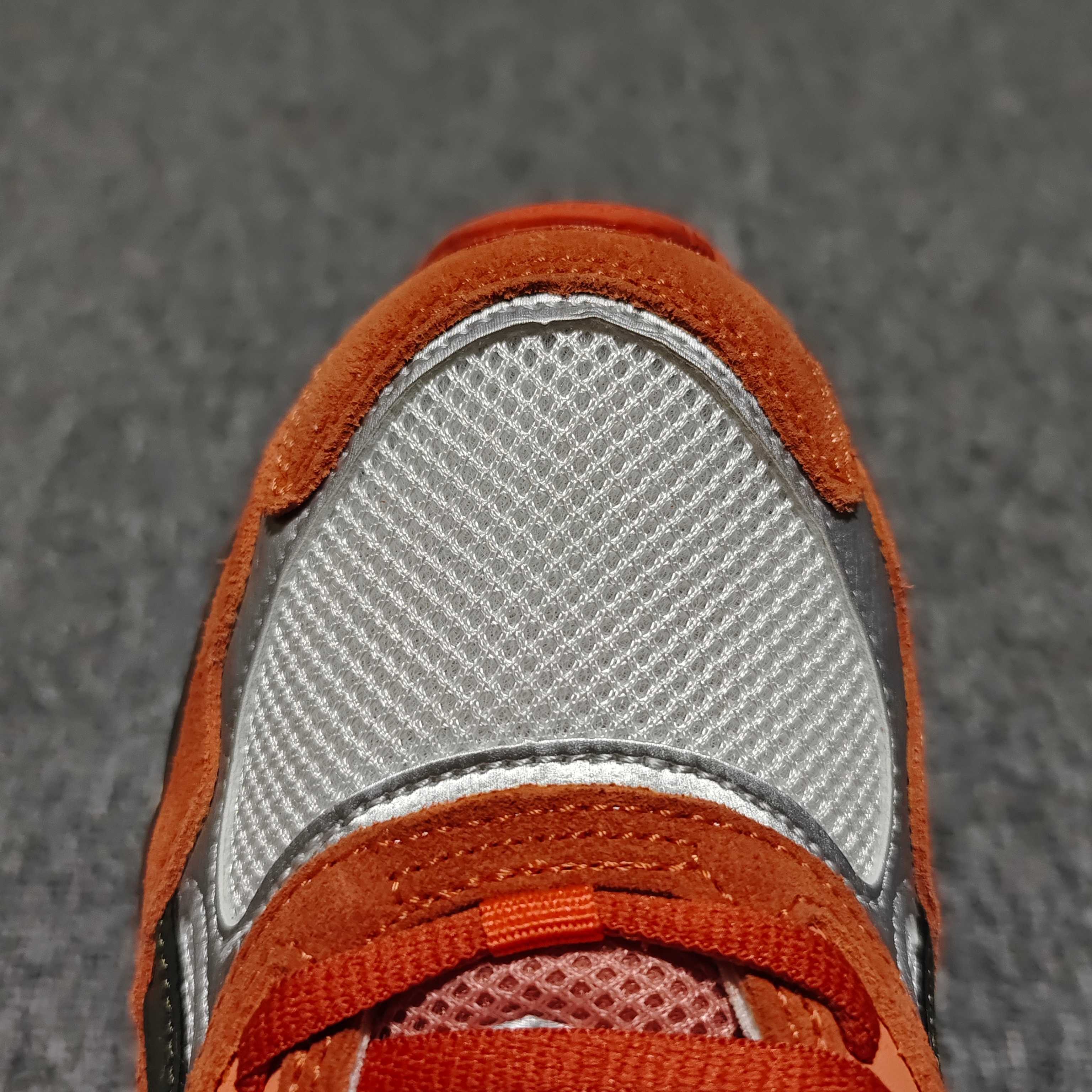   Asics 亚瑟士 GEL-NYC 低帮运动休闲跑步鞋 1201A789-251 外贸平台专供 大厂