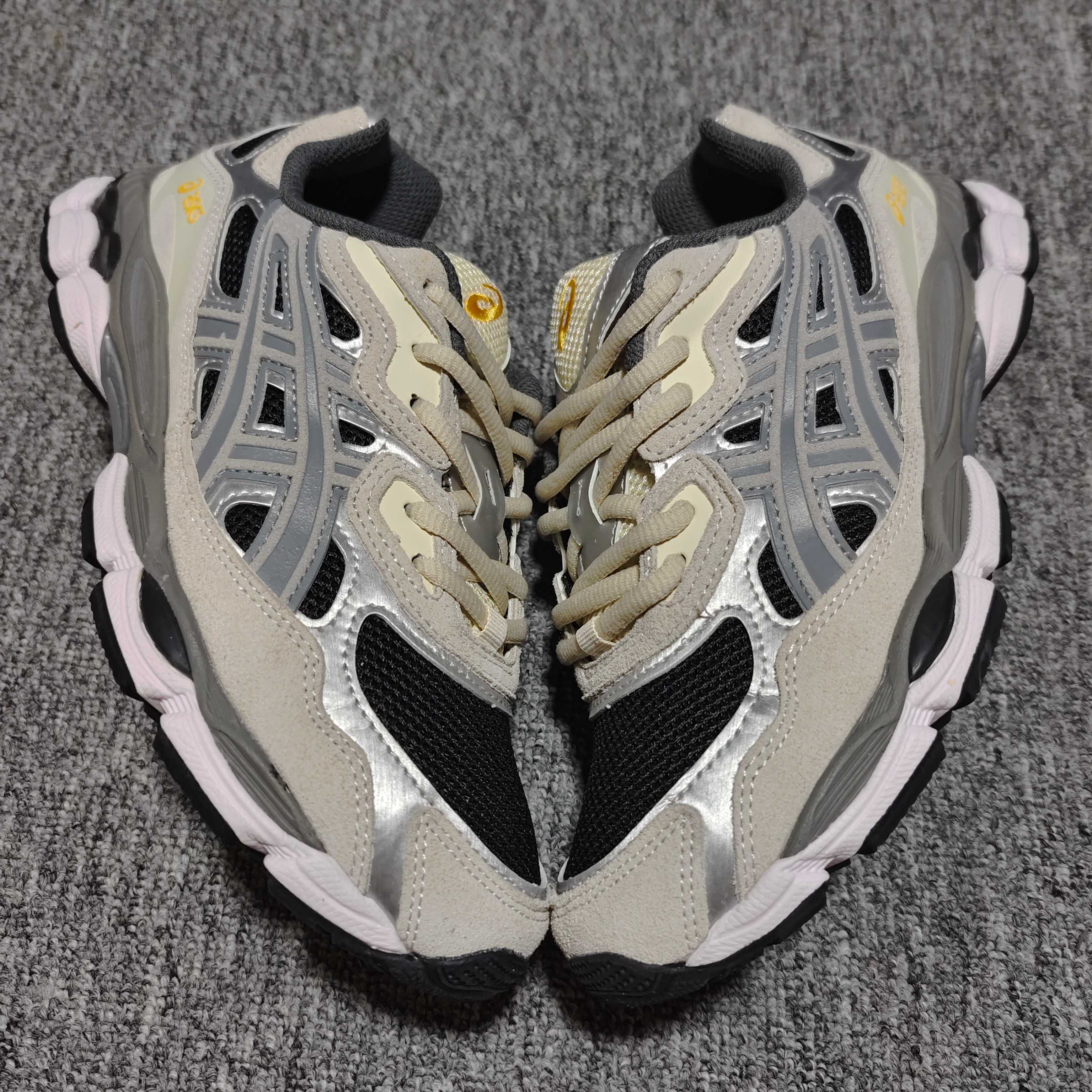   Asics 亚瑟士 GEL-NYC 低帮运动休闲跑步鞋 1201A789-001 外贸平台专供 大厂
