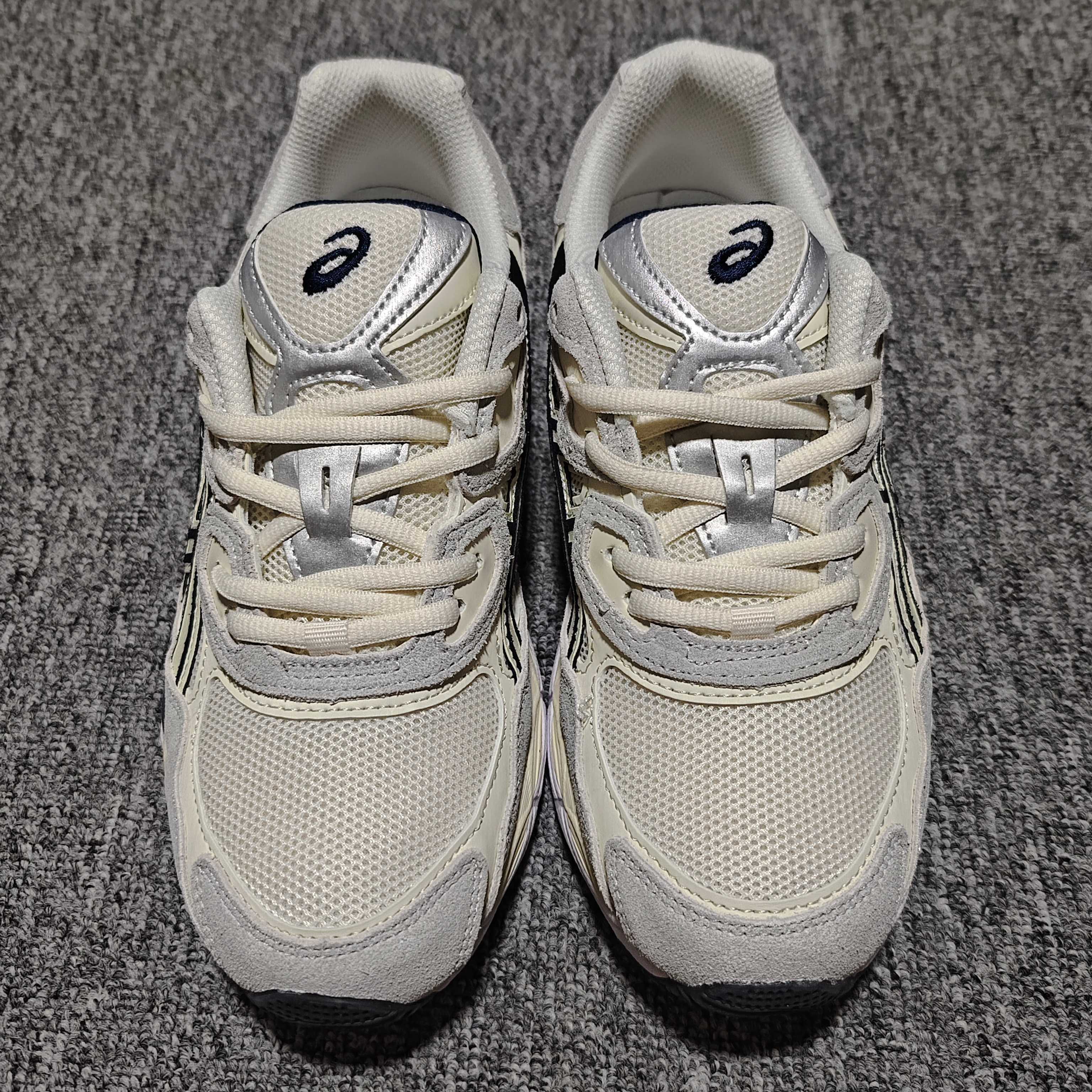   Asics 亚瑟士 GEL-NYC 低帮运动休闲跑步鞋 1203A788-101 外贸平台专供 大厂
