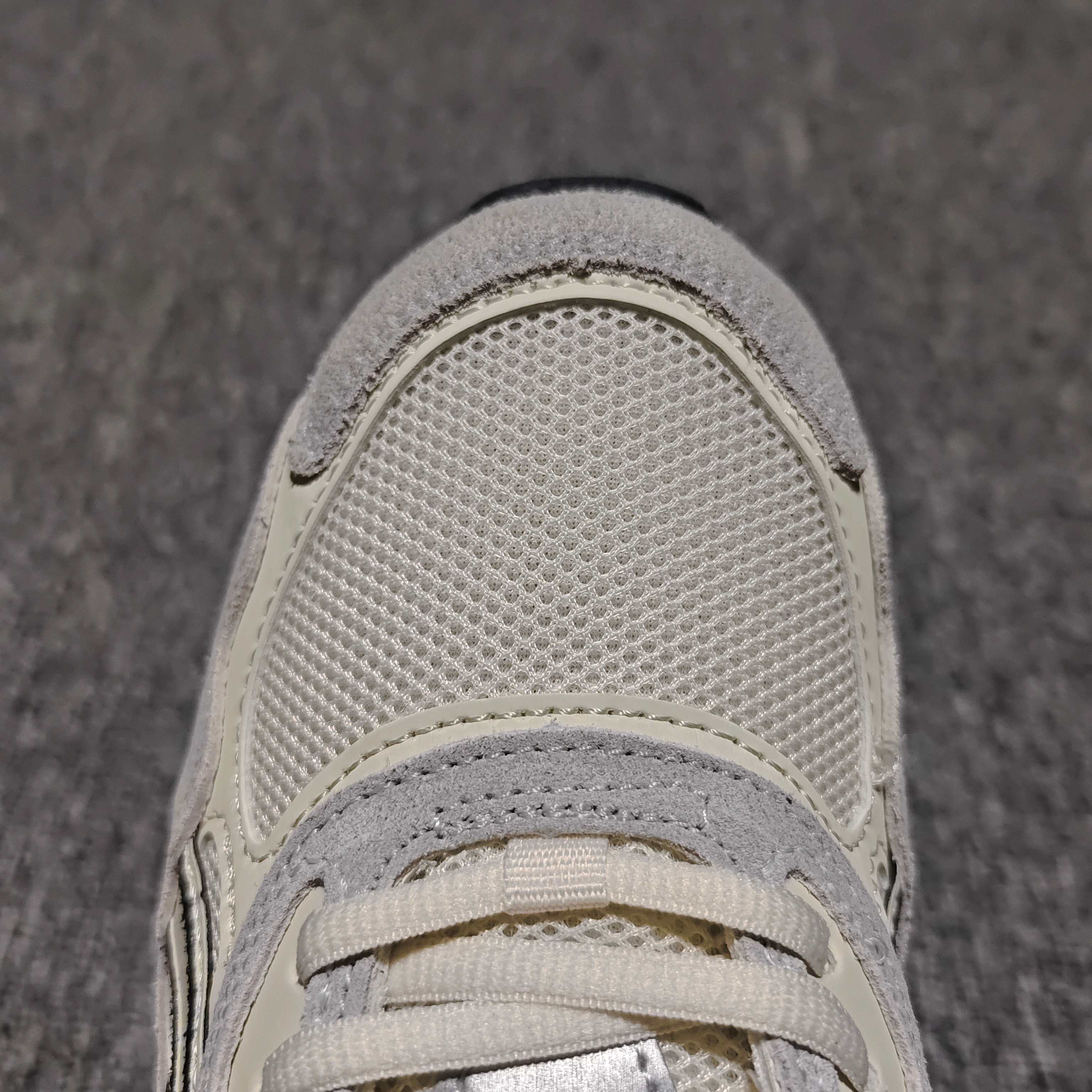   Asics 亚瑟士 GEL-NYC 低帮运动休闲跑步鞋 1203A788-101 外贸平台专供 大厂