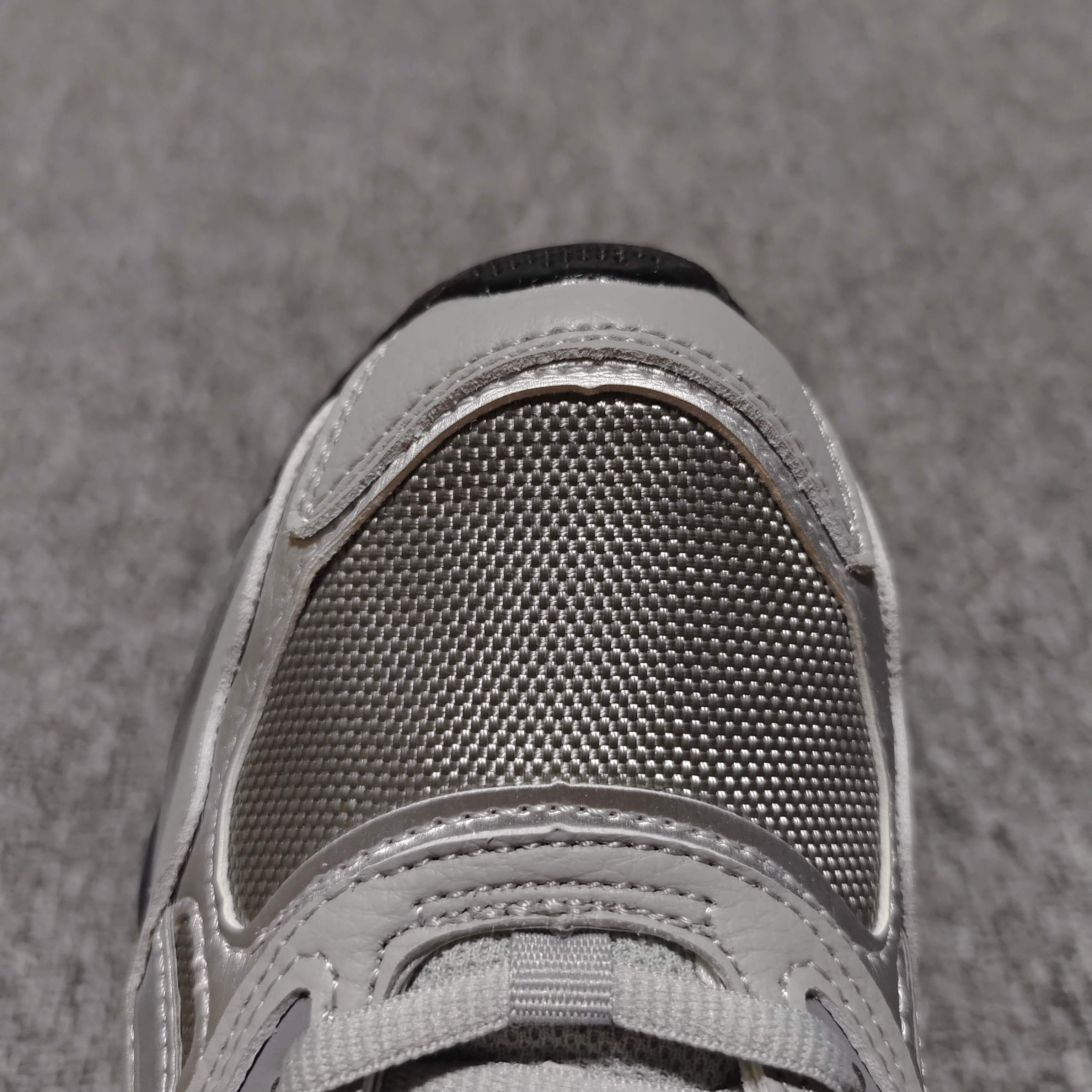   Asics 亚瑟士 GEL-NYC 低帮运动休闲跑步鞋 1203A280-020 外贸平台专供 大厂