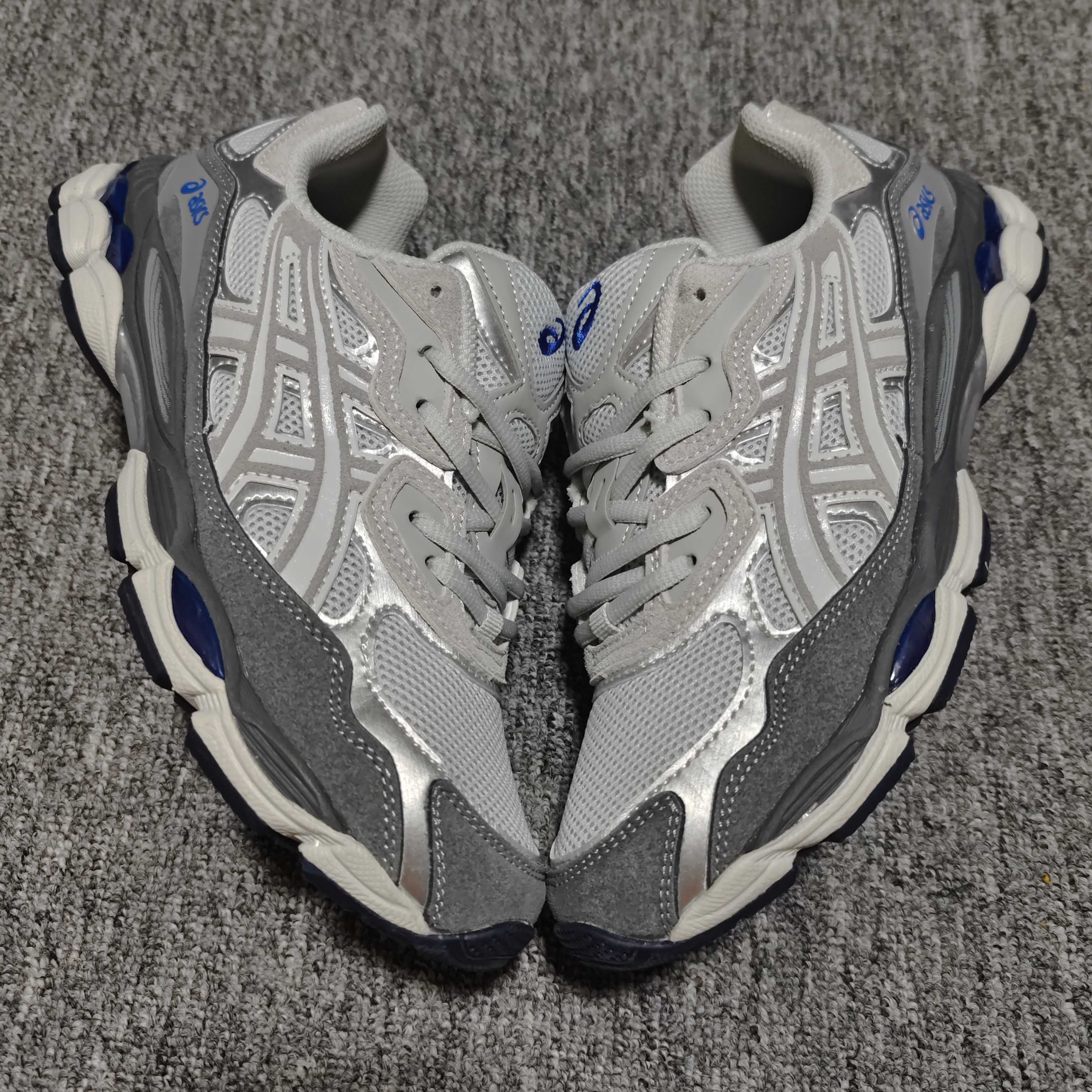   Asics 亚瑟士 GEL-NYC 低帮运动休闲跑步鞋 1203A383-025 外贸平台专供 大厂