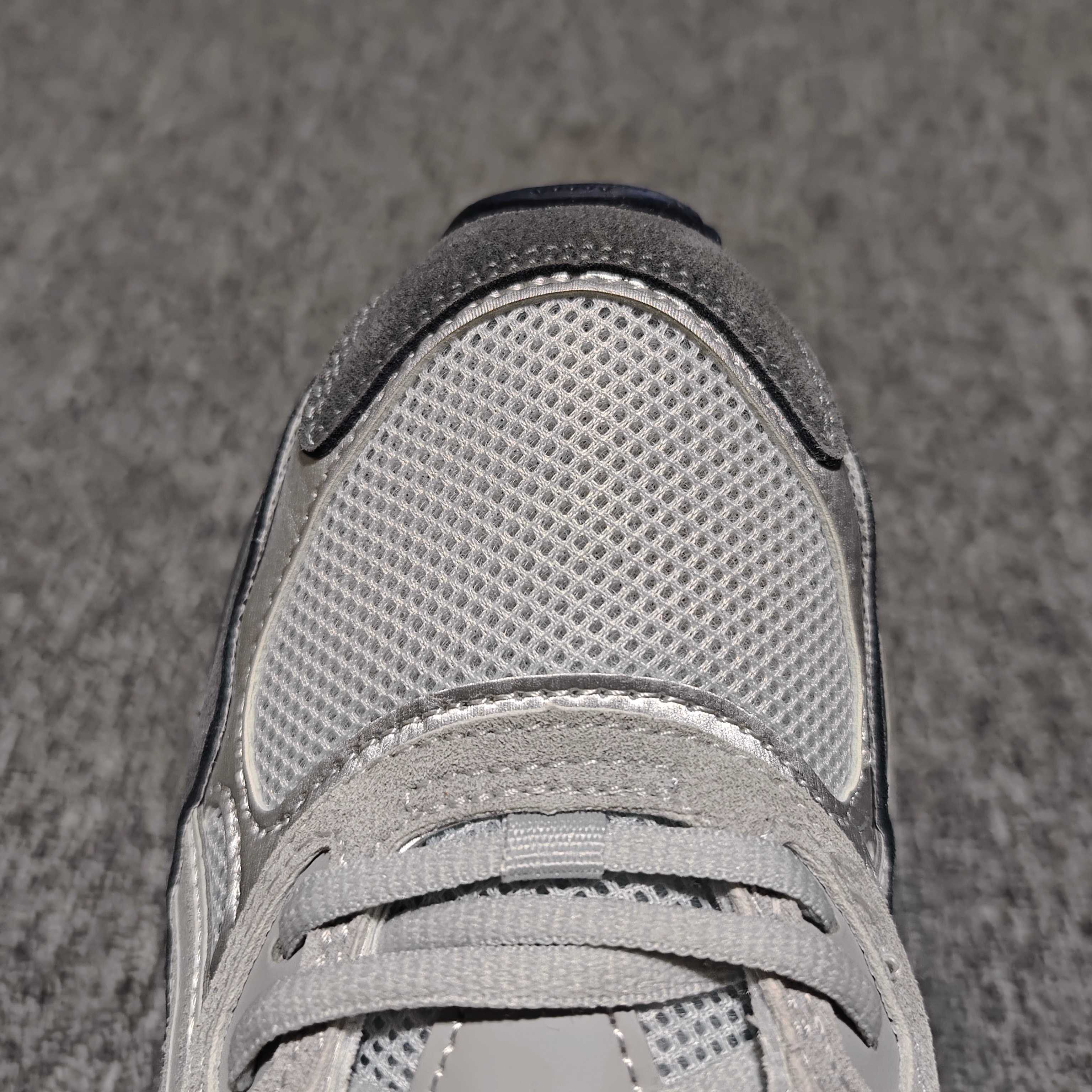   Asics 亚瑟士 GEL-NYC 低帮运动休闲跑步鞋 1203A383-025 外贸平台专供 大厂