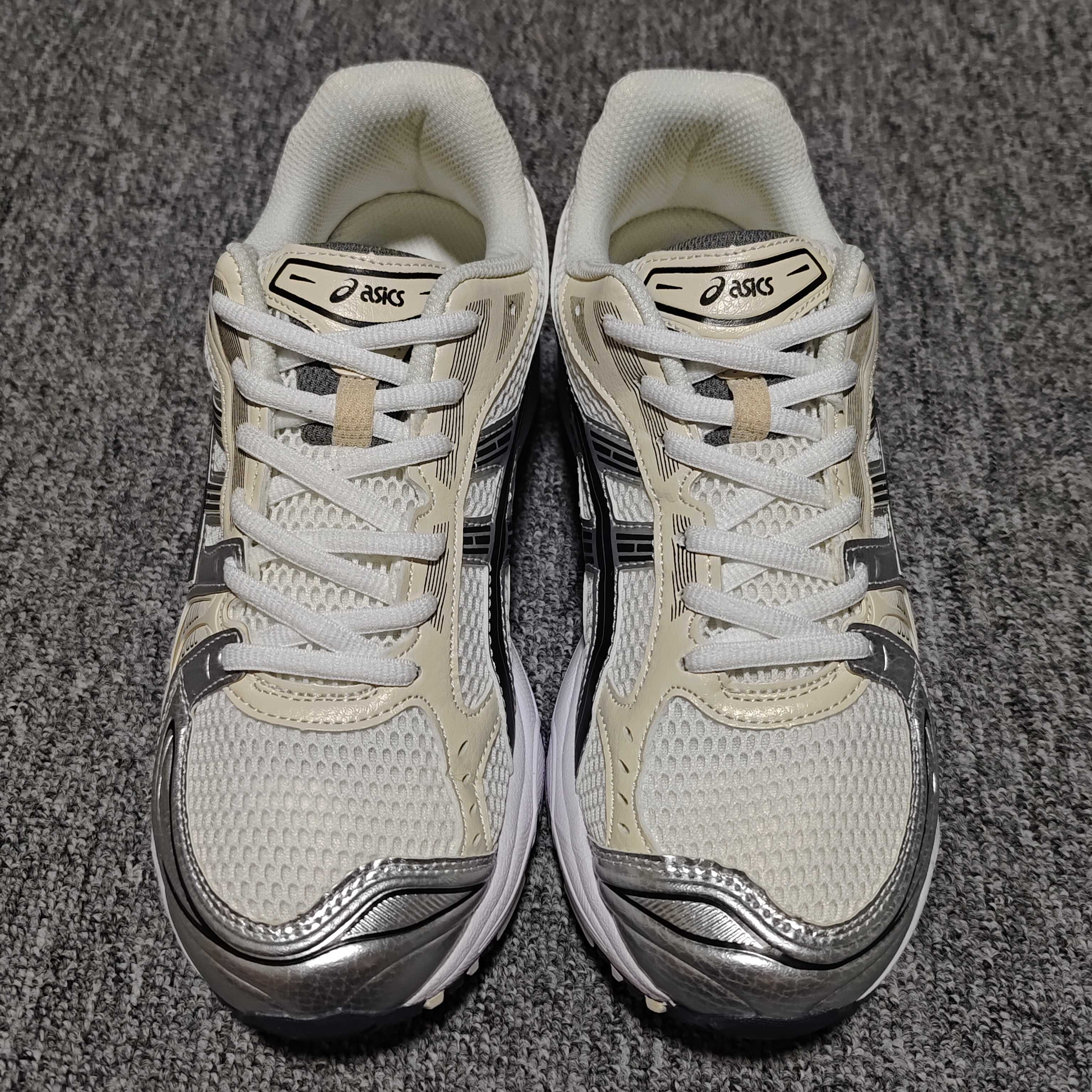 💰530  純原 外貿走量版 Asics 亞瑟士 GEL-Kayano 14 低幫運動休閒跑步鞋 1202A056-109 尺碼：36 37.5 38 39 39.5 40 40.5 41.5 42 42.5 43.5 44 44.5 4