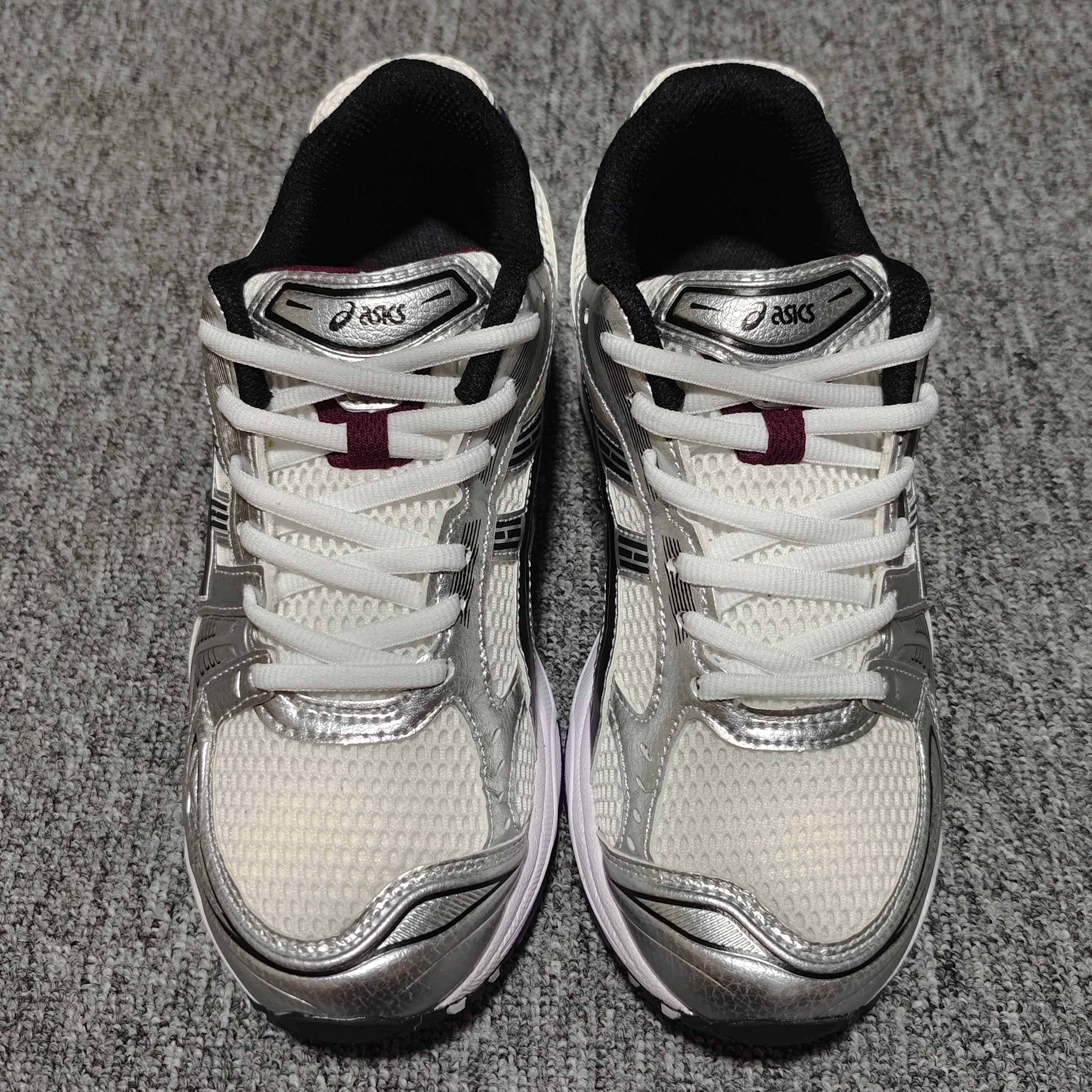 💰530  純原 外貿走量版 Asics 亞瑟士 GEL-Kayano 14 低幫運動休閒跑步鞋 1202A056-111 尺碼：36 37.5 38 39 39.5 40 40.5 41.5 42 42.5 43.5 44 44.5 4