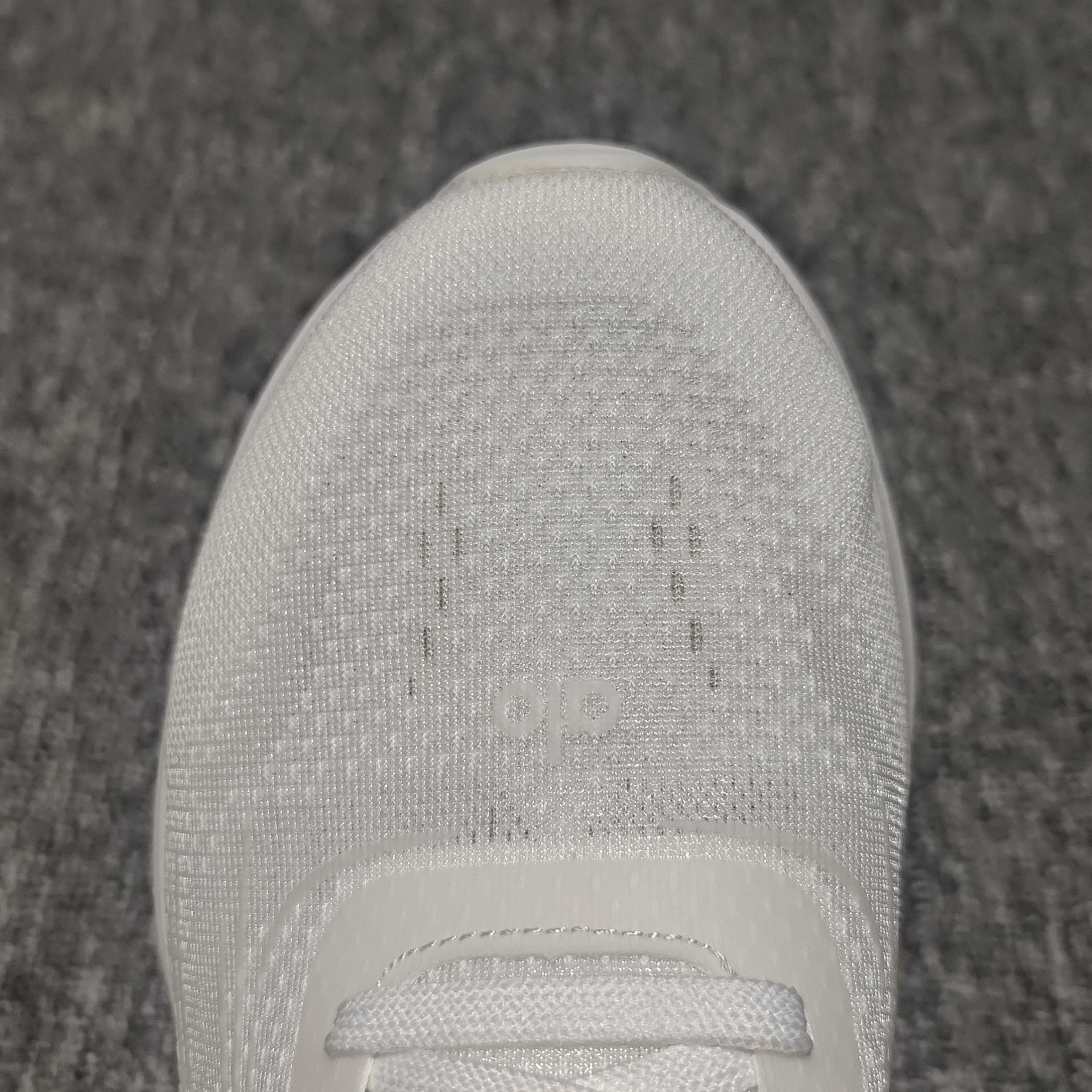 alo yoga Runner 网面低帮休闲跑步鞋 A0590U 新版本出货 大厂出品 外贸专供品质 尺