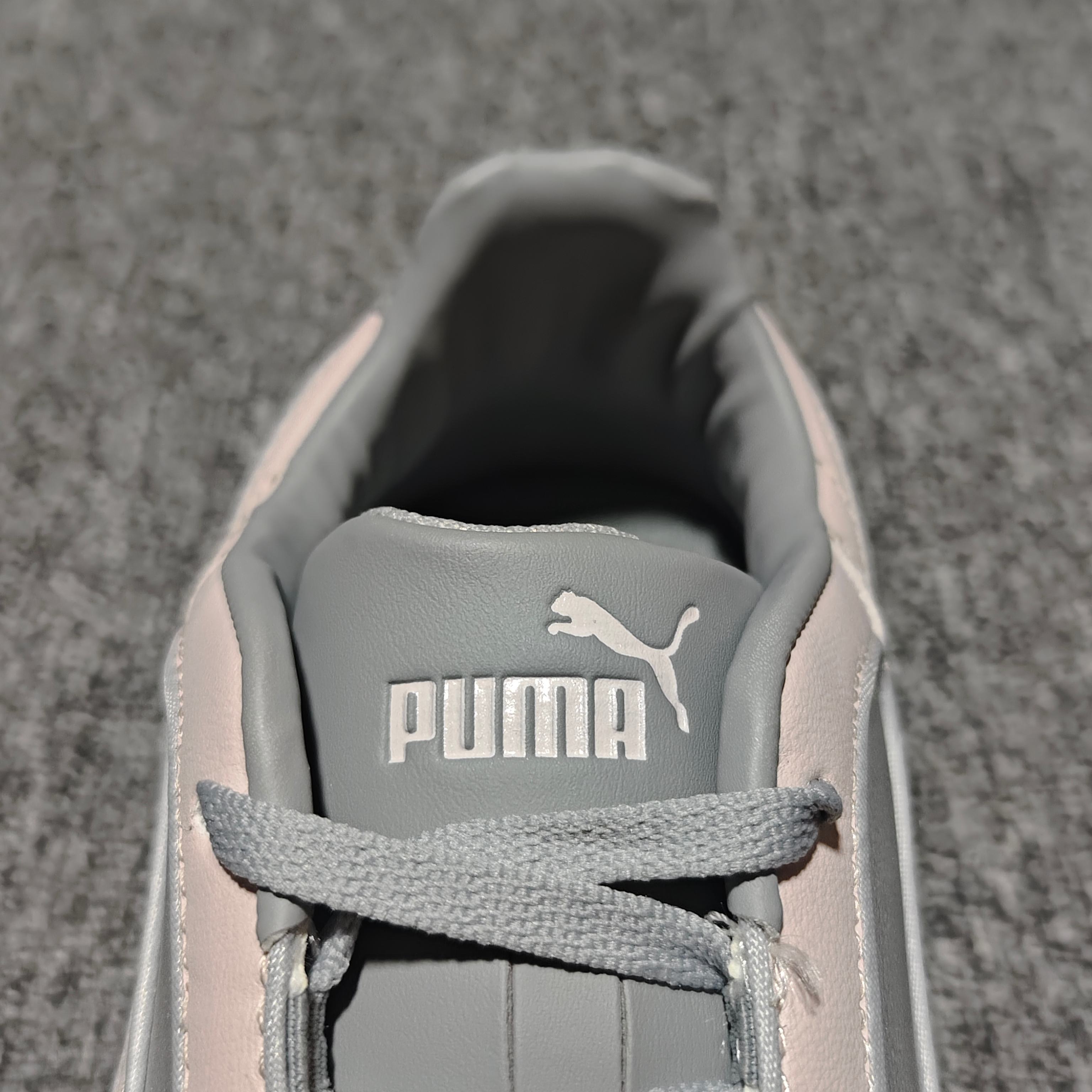 网红爆款 PUMA 彪马 Bella V2 Leather 时尚百搭 舒适 德训 薄底鞋休闲鞋 尺码：3