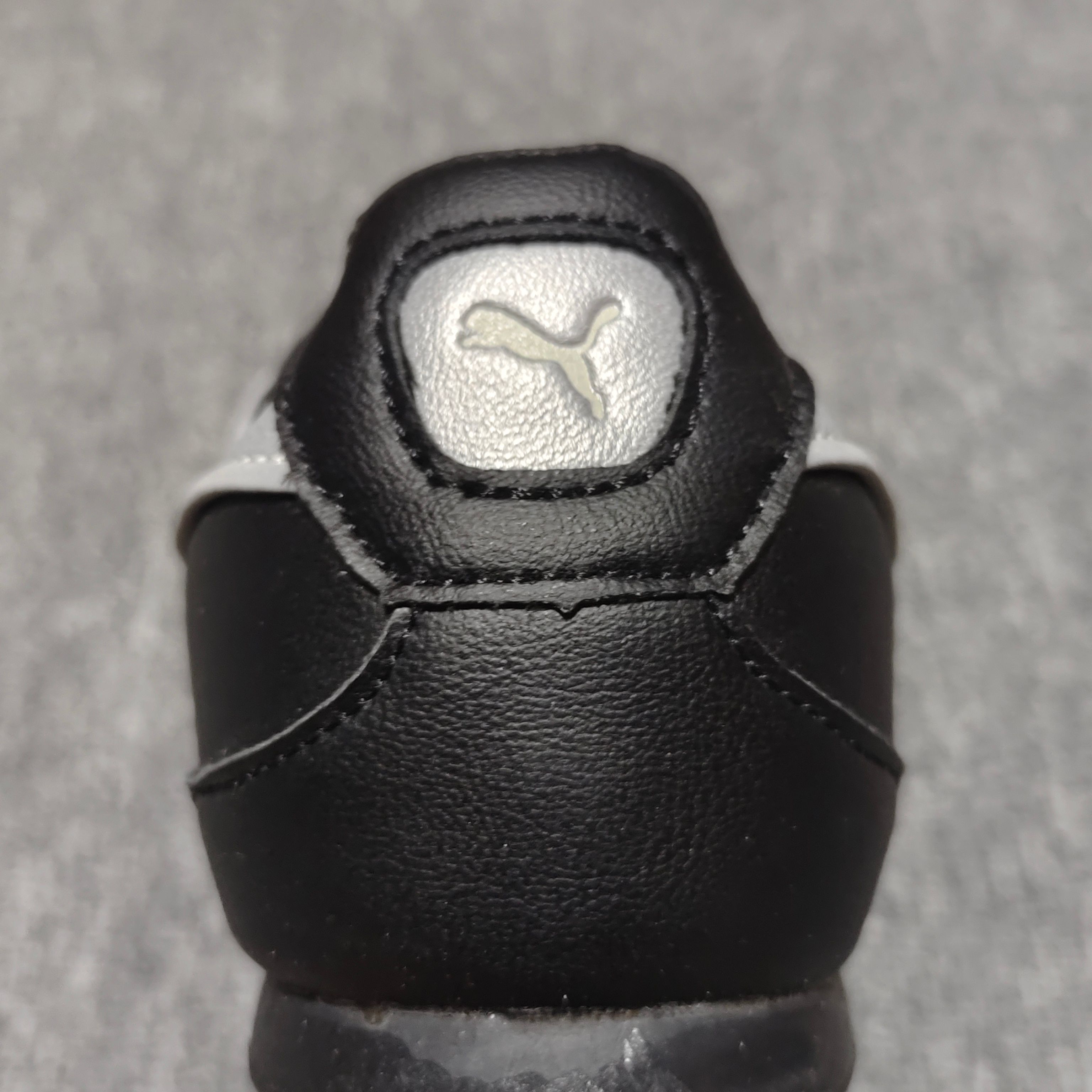 网红爆款 PUMA 彪马 Bella V2 Leather 时尚百搭 舒适 德训 薄底鞋休闲鞋 -01 