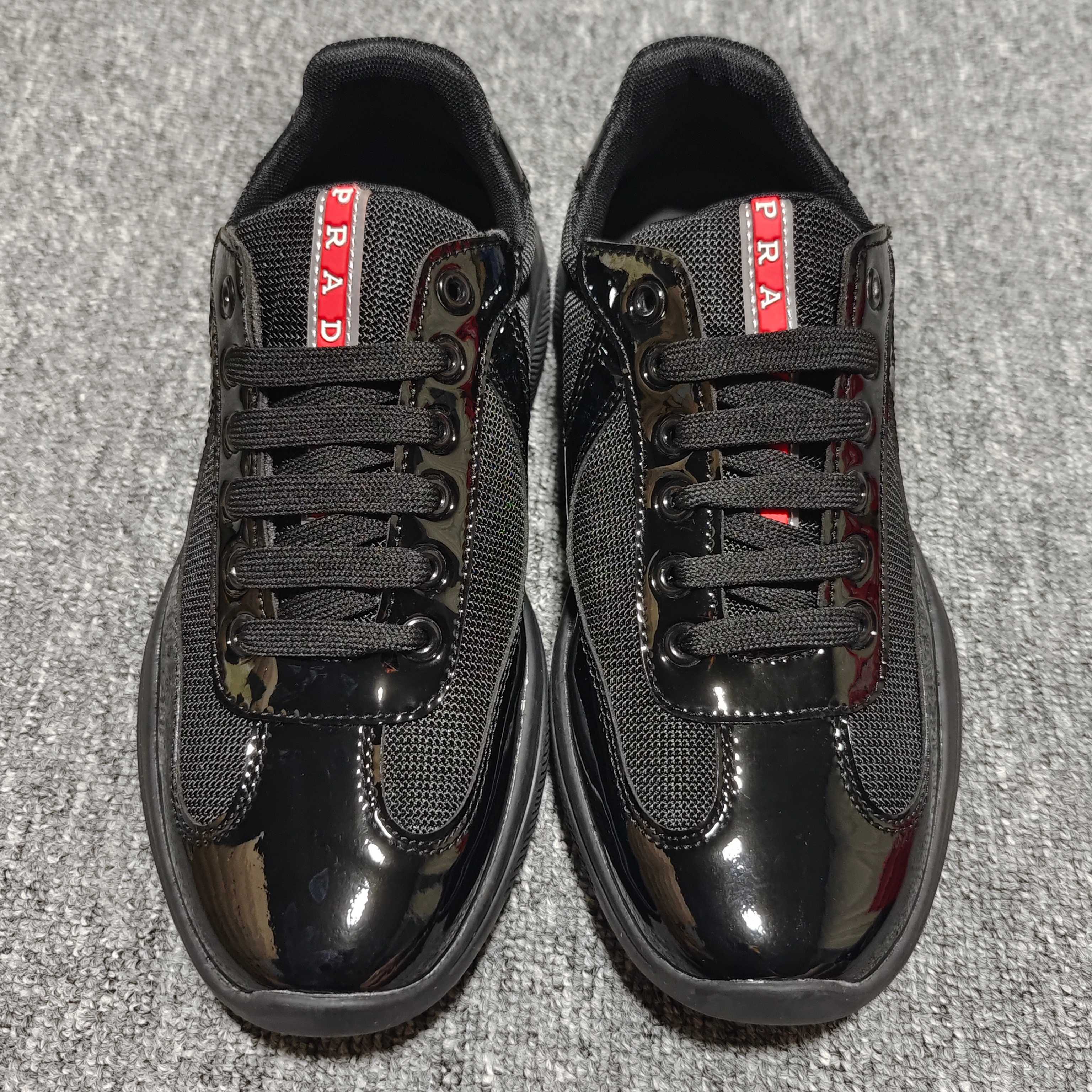 外贸走量专供版 海外畅销款 Prada 普拉达 Calzature Uomo 低帮休闲运动鞋 9色 鬼佬订单被放鸽子 8000双现货 全部清仓处理