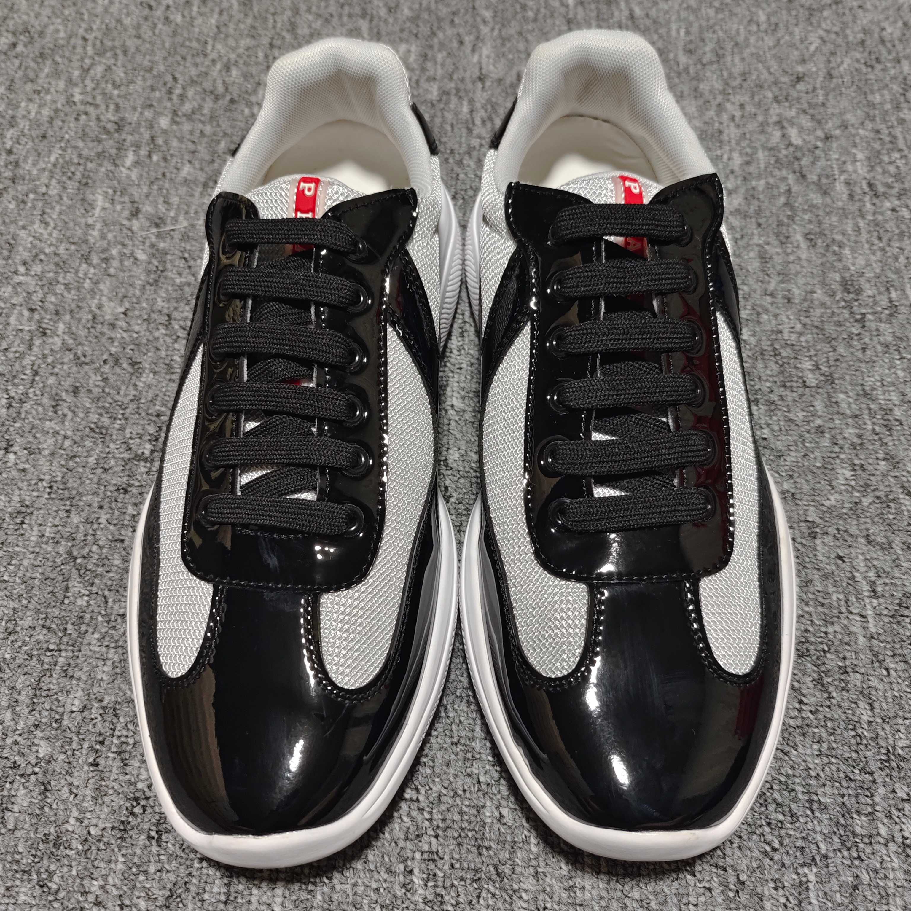 外贸走量专供版 海外畅销款 Prada 普拉达 Calzature Uomo 低帮休闲运动鞋 9色 鬼佬订单被放鸽子 8000双现货 全部清仓处理