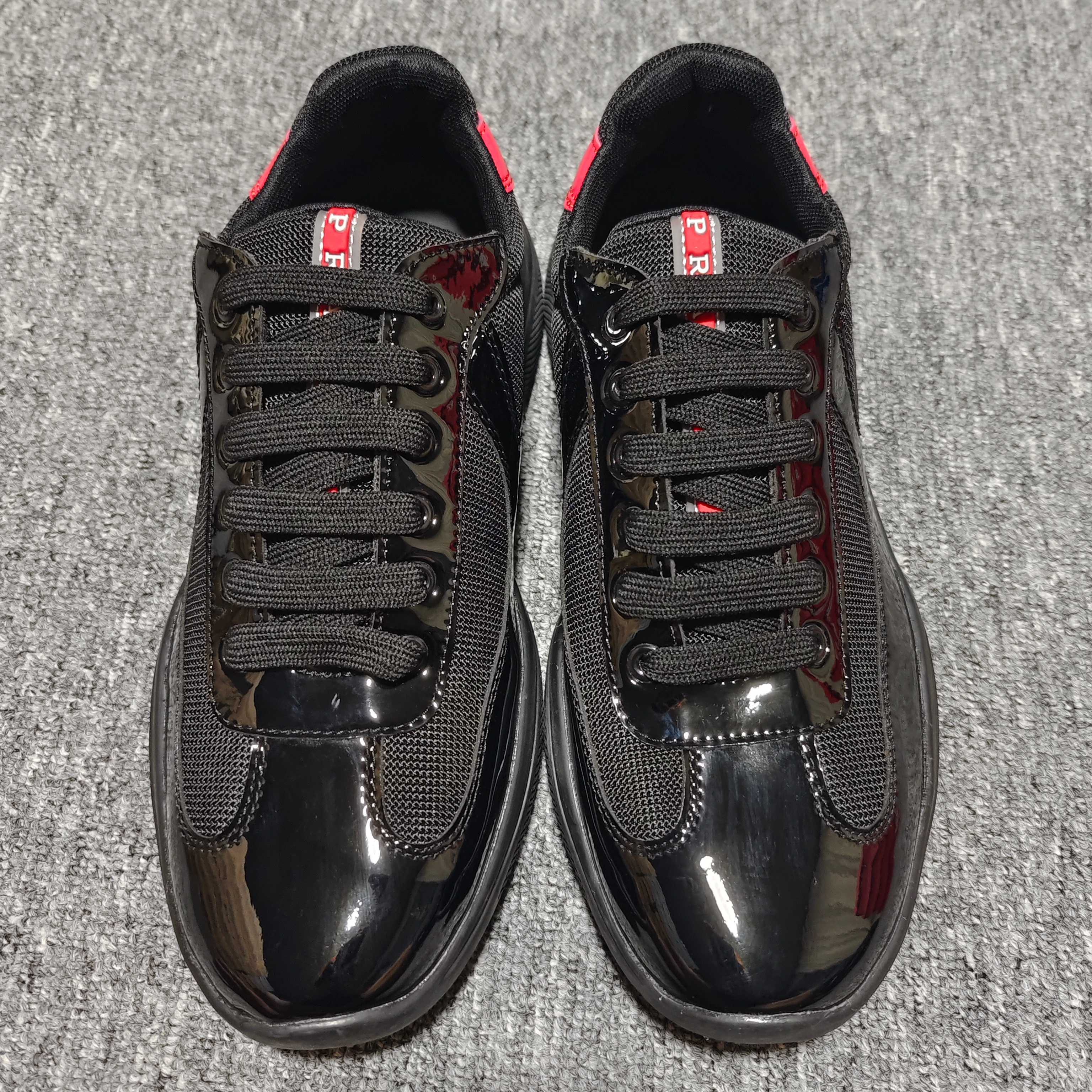 外贸走量专供版 海外畅销款 Prada 普拉达 Calzature Uomo 低帮休闲运动鞋 9色 鬼佬订单被放鸽子 8000双现货 全部清仓处理