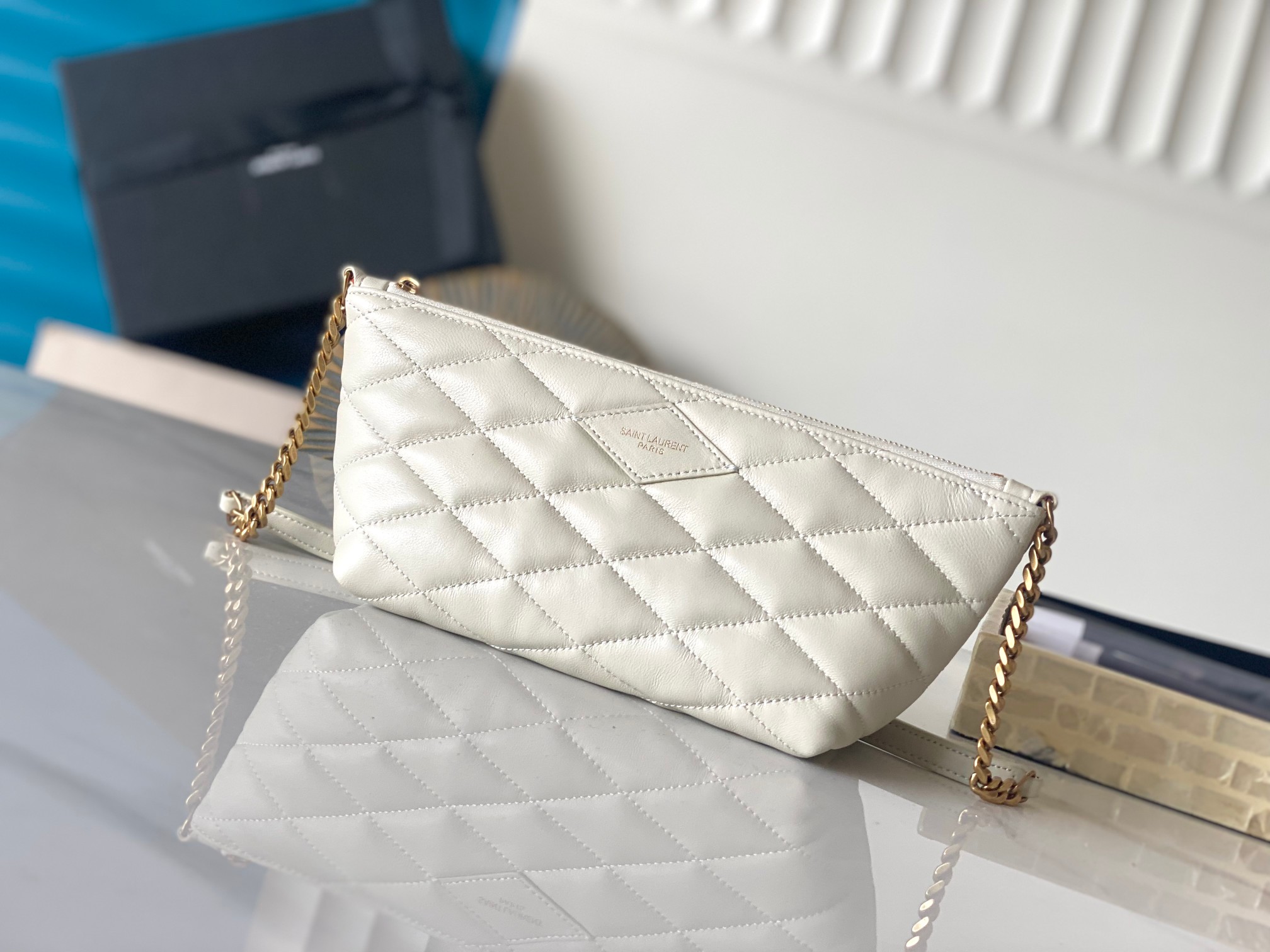 Lambskin Diamond Quilted Dumpling Bag Zip Shoulder Underarm Bag