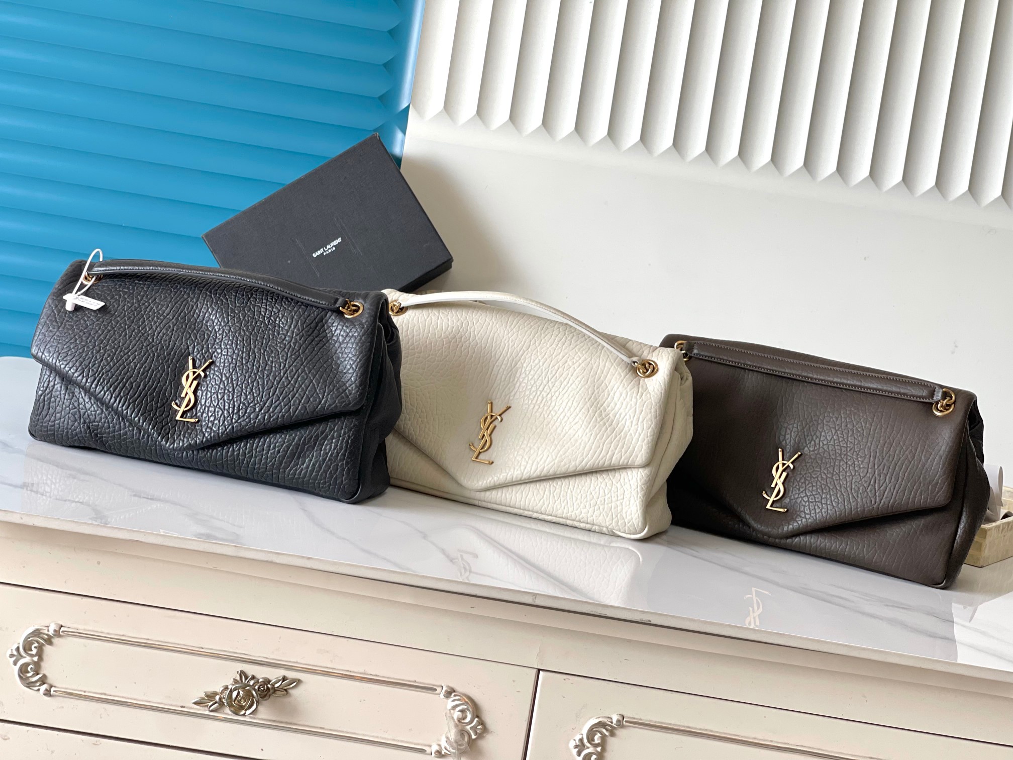 Saint Laurent Three colors together24th new product launch