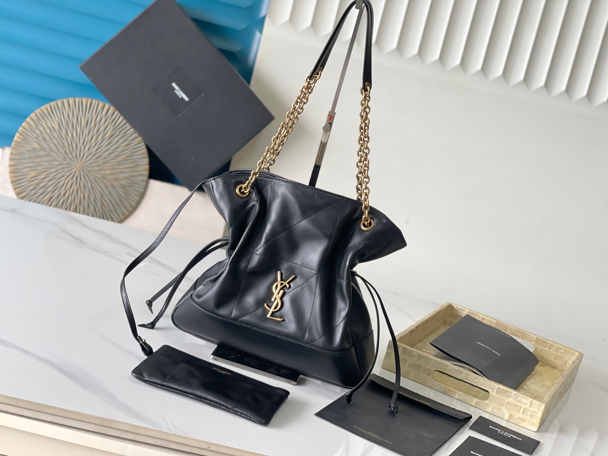 YSL Jamie 抽绳水桶包 小羊皮 金属链条